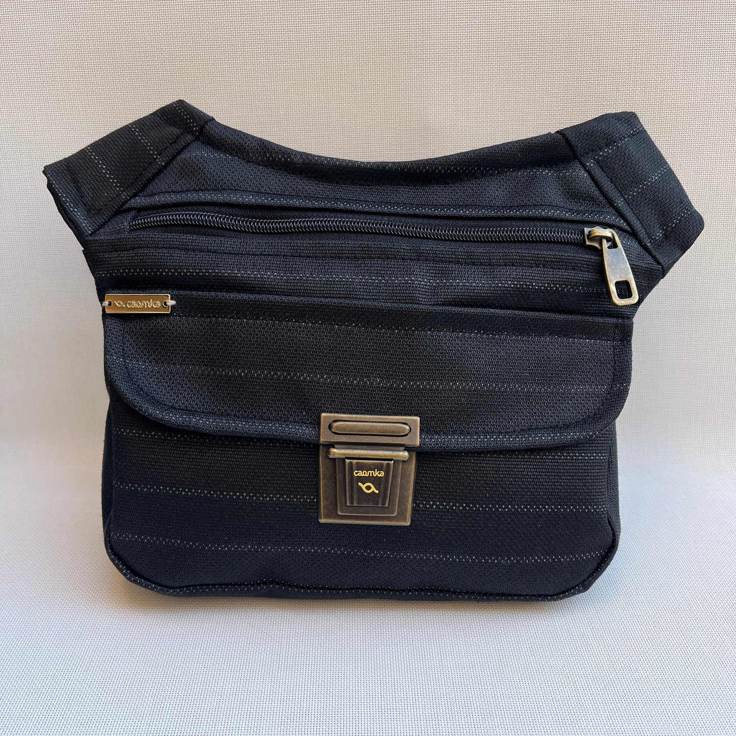 Special Diplomatic Black + Bolsillo trasero · Pieza Exclusiva Núm. 15538