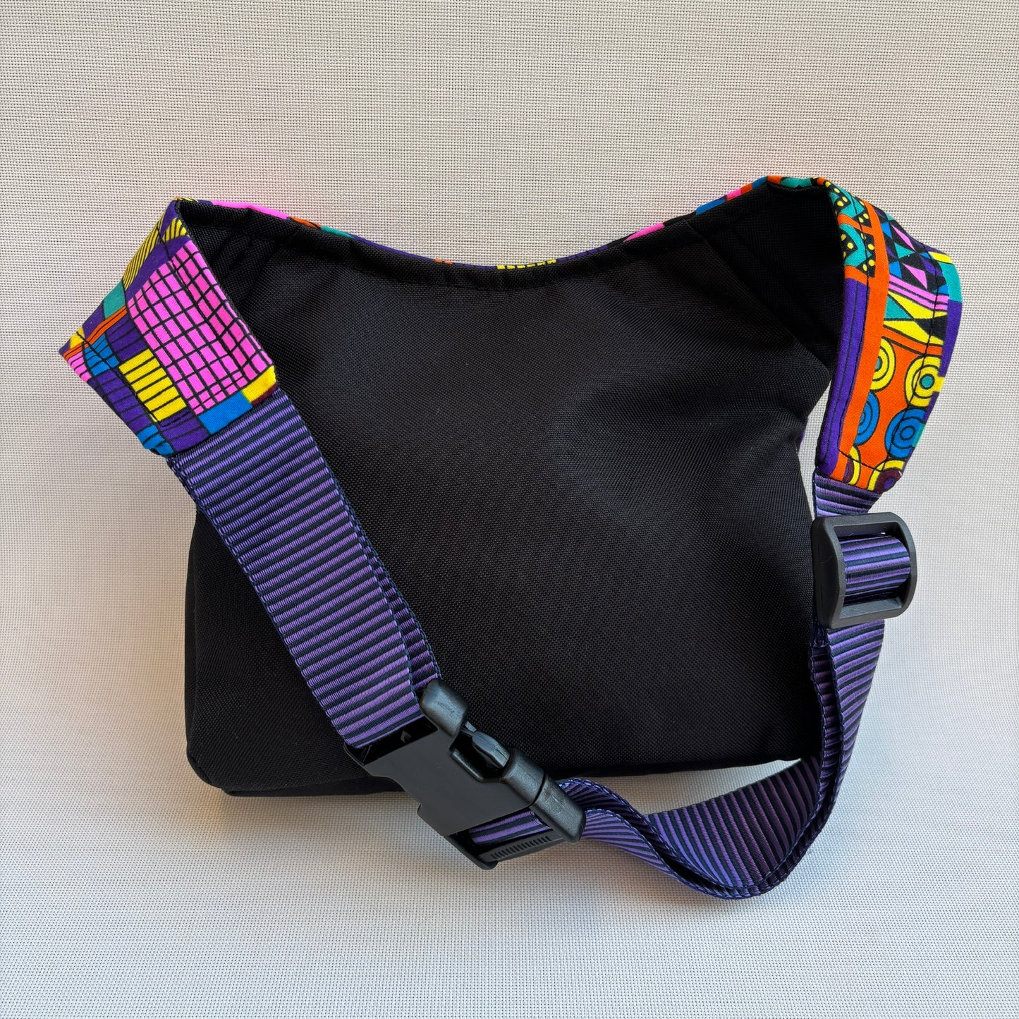 Riñonera "Special Black African Colors" · Impermeable · Pieza Única Núm. 16864