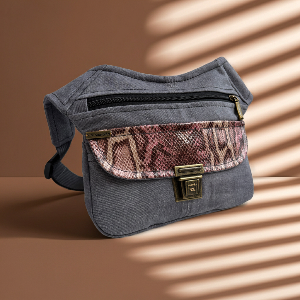 Riñonera “Special ♻️ Jeans Recycled ♻️ ” · Pieza Única Núm. 18218