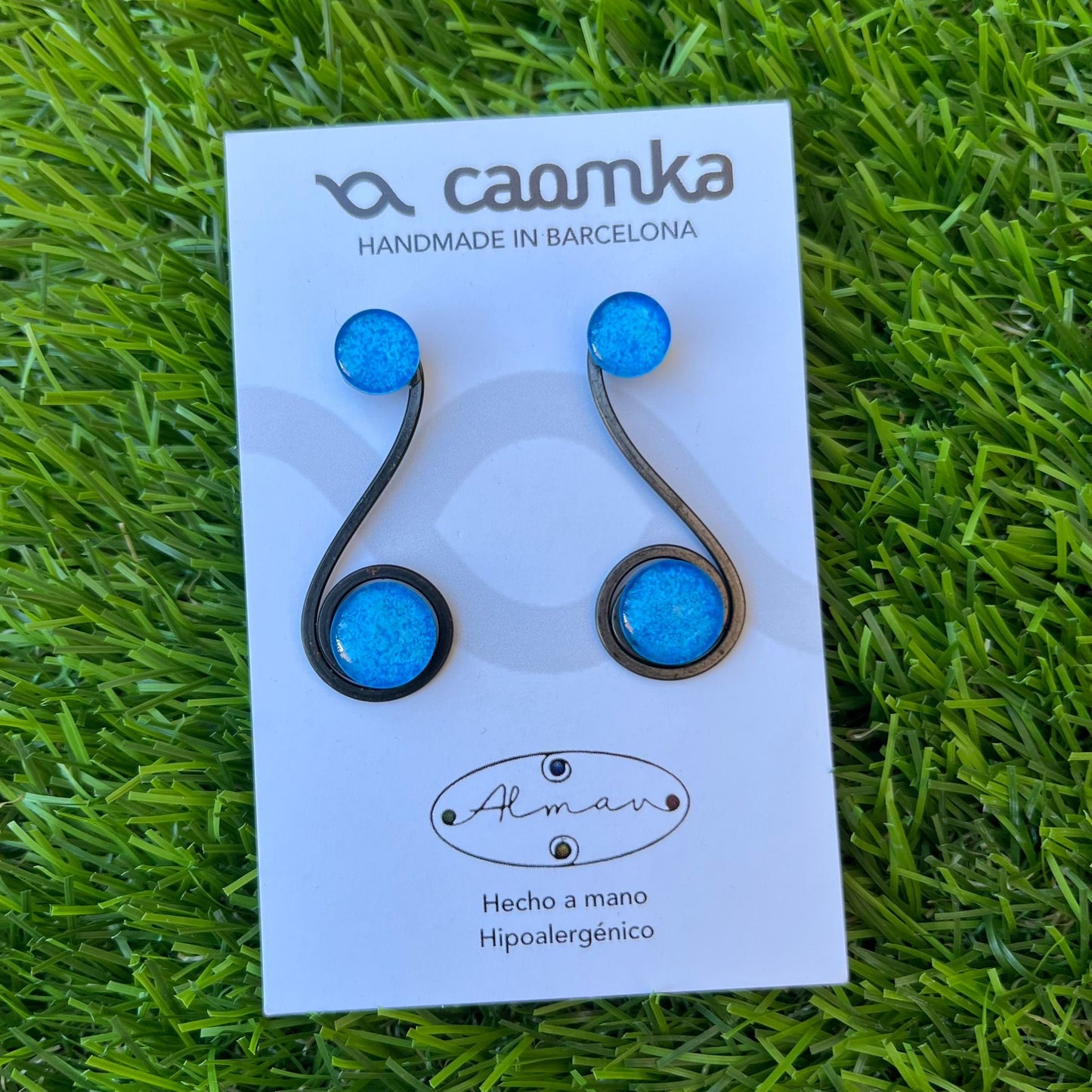Pendientes "Doble Sol Azul Mediterráneo" – Vidrio fundido y hierro forjado.