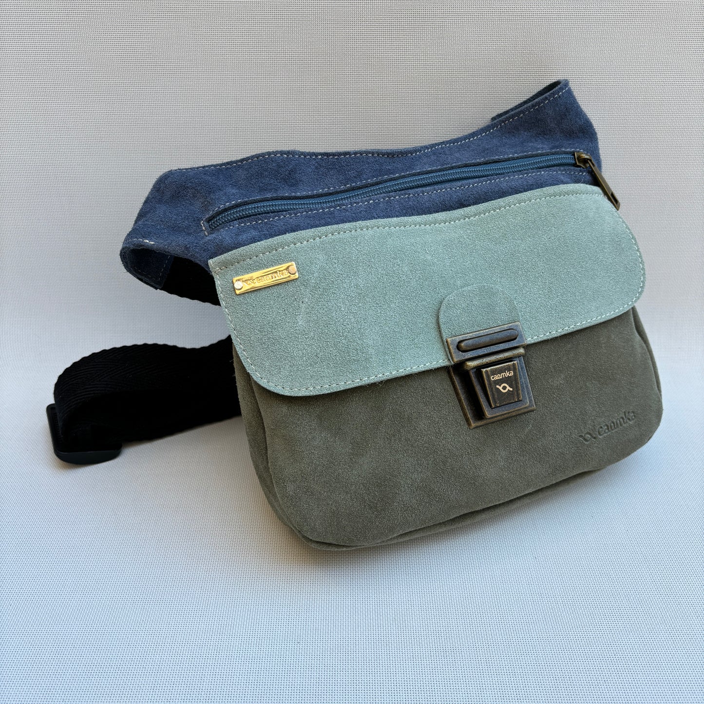 Riñonera Soft Greens · Piel Serraje · Pieza Exclusiva Núm. 15643