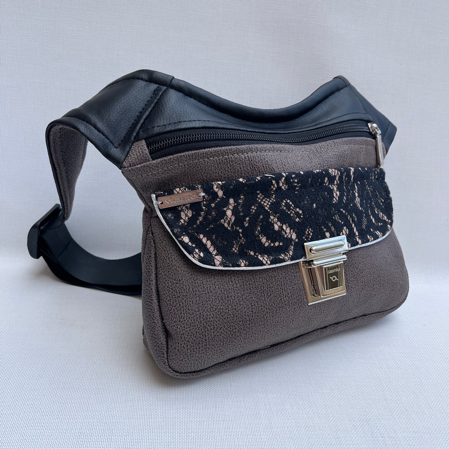 Special Black Elegant Leatherette Exclusive Piece No. 13394