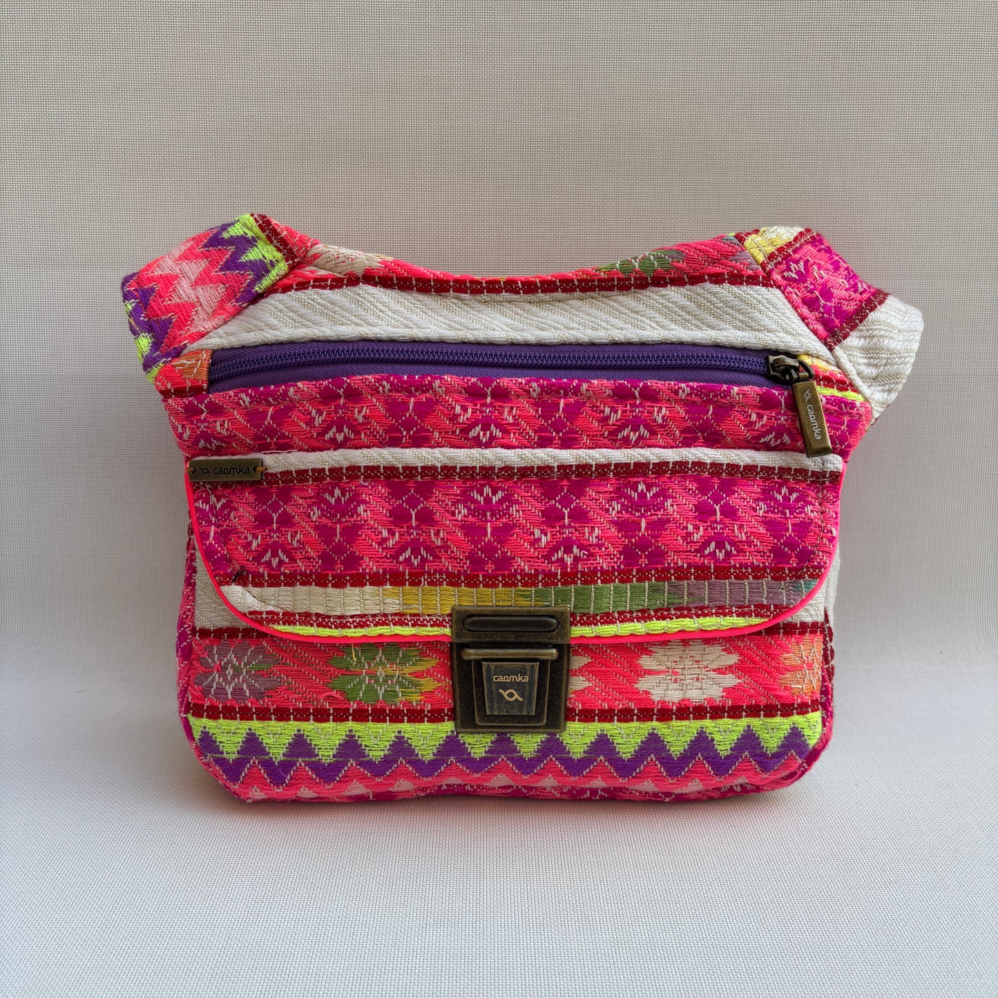 Riñonera “Special India Energy Fluor” · Pieza Única Núm. 18418