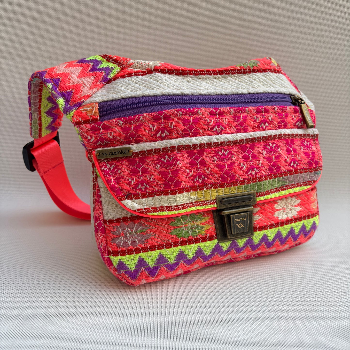 Riñonera “Special India Energy Fluor” · Pieza Única Núm. 18418