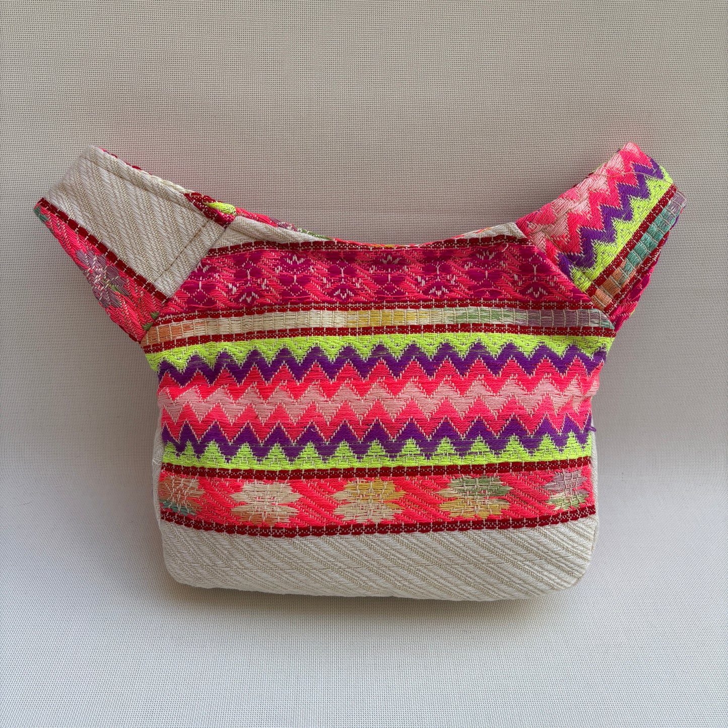 Riñonera “Special India Energy Fluor” · Pieza Única Núm. 18418