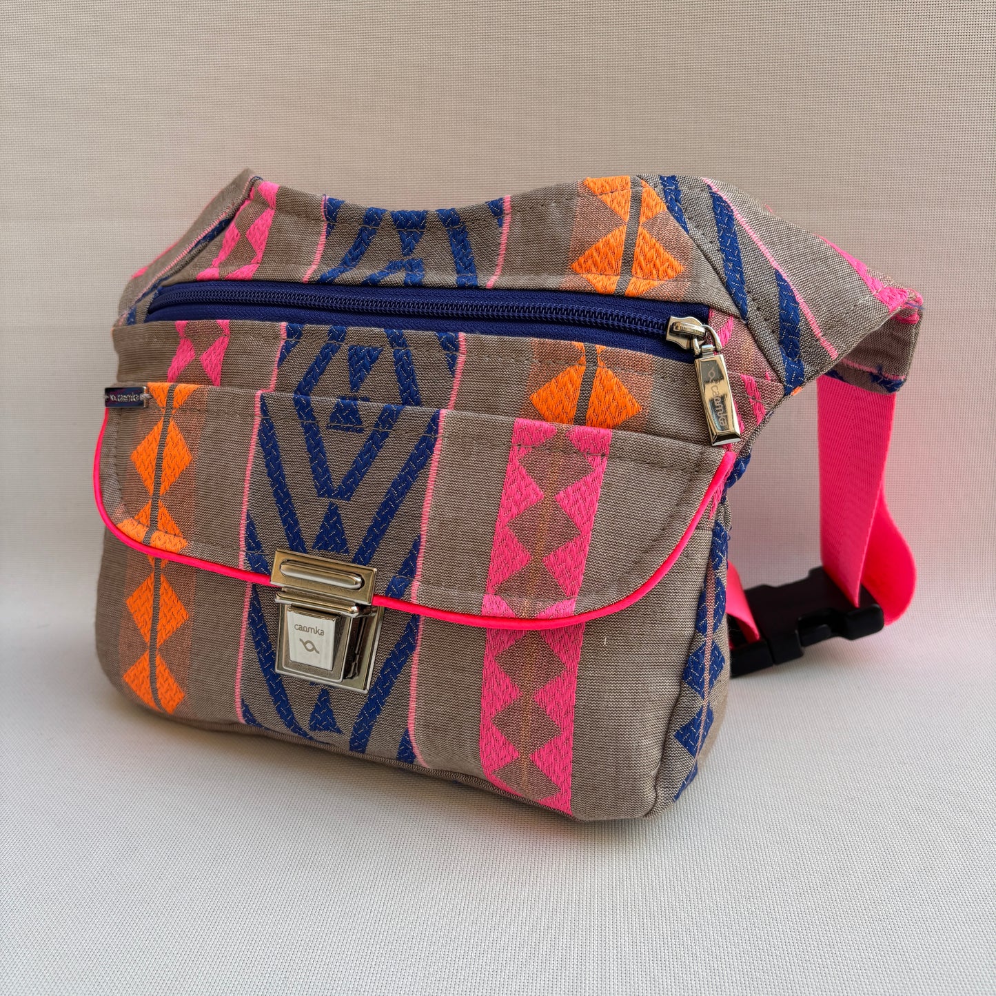 Riñonera “Special India Etnical” · Pieza Única Núm. 18424