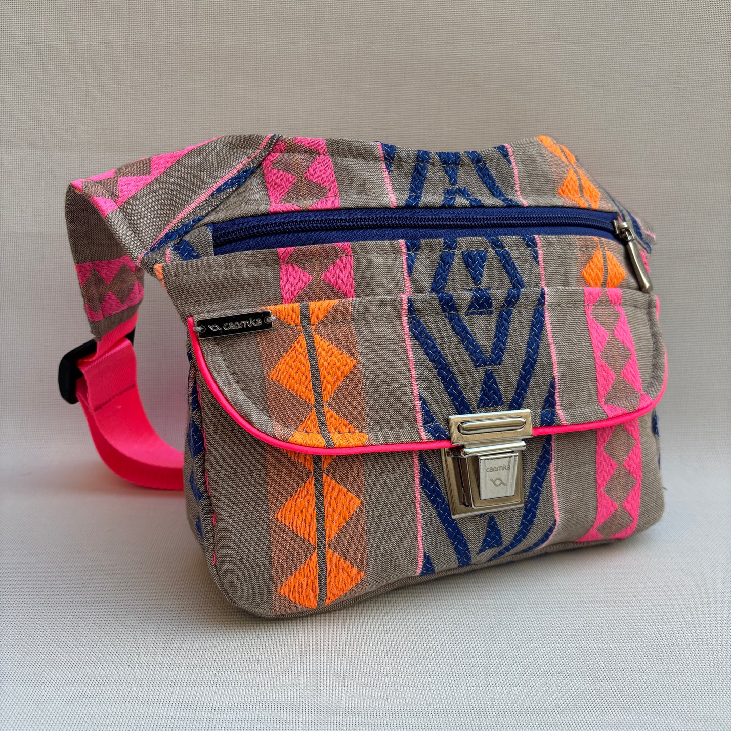 Riñonera “Special India Etnical” · Pieza Única Núm. 18424