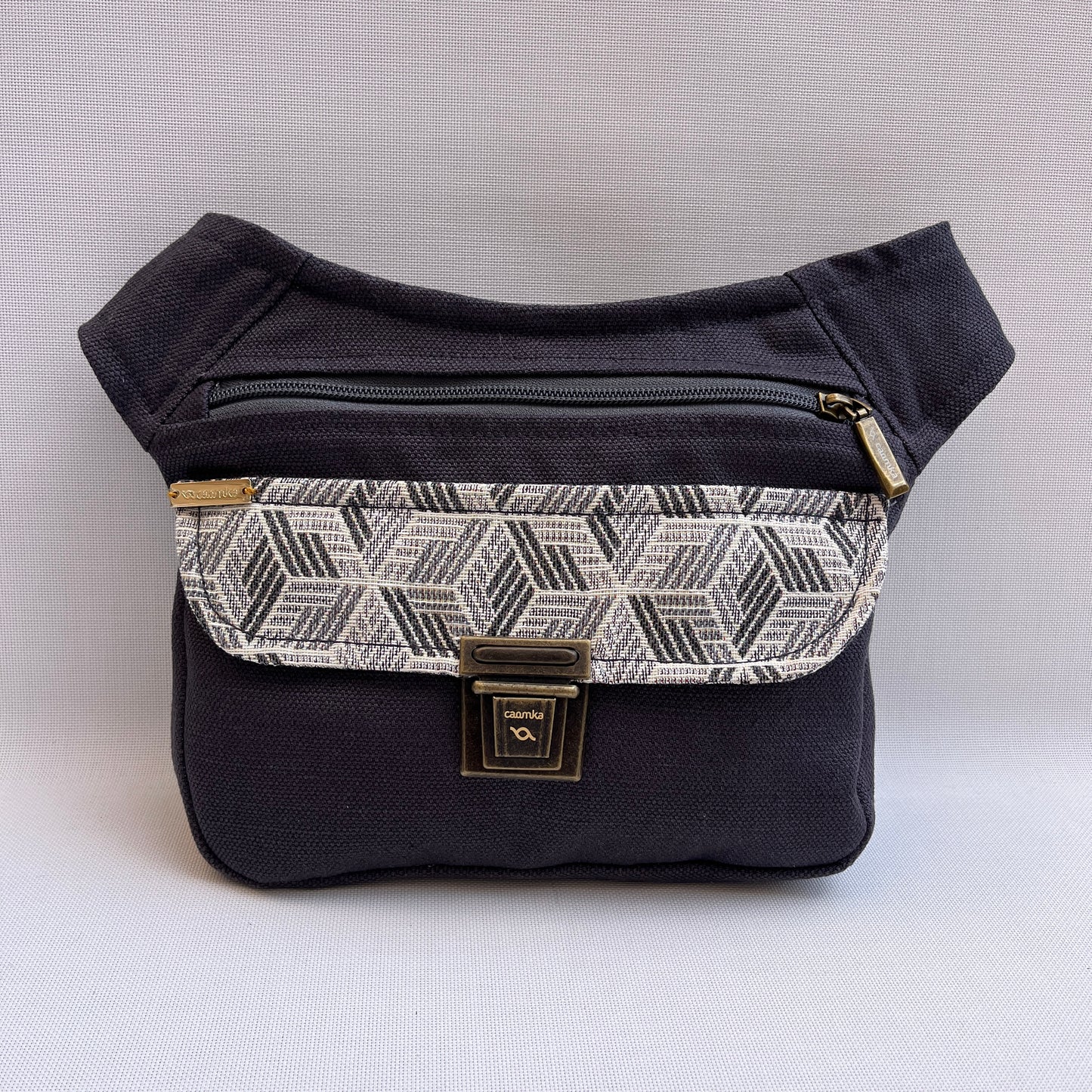 Special Gray Geometric + Bolsillo trasero · Pieza Única Núm. 15276