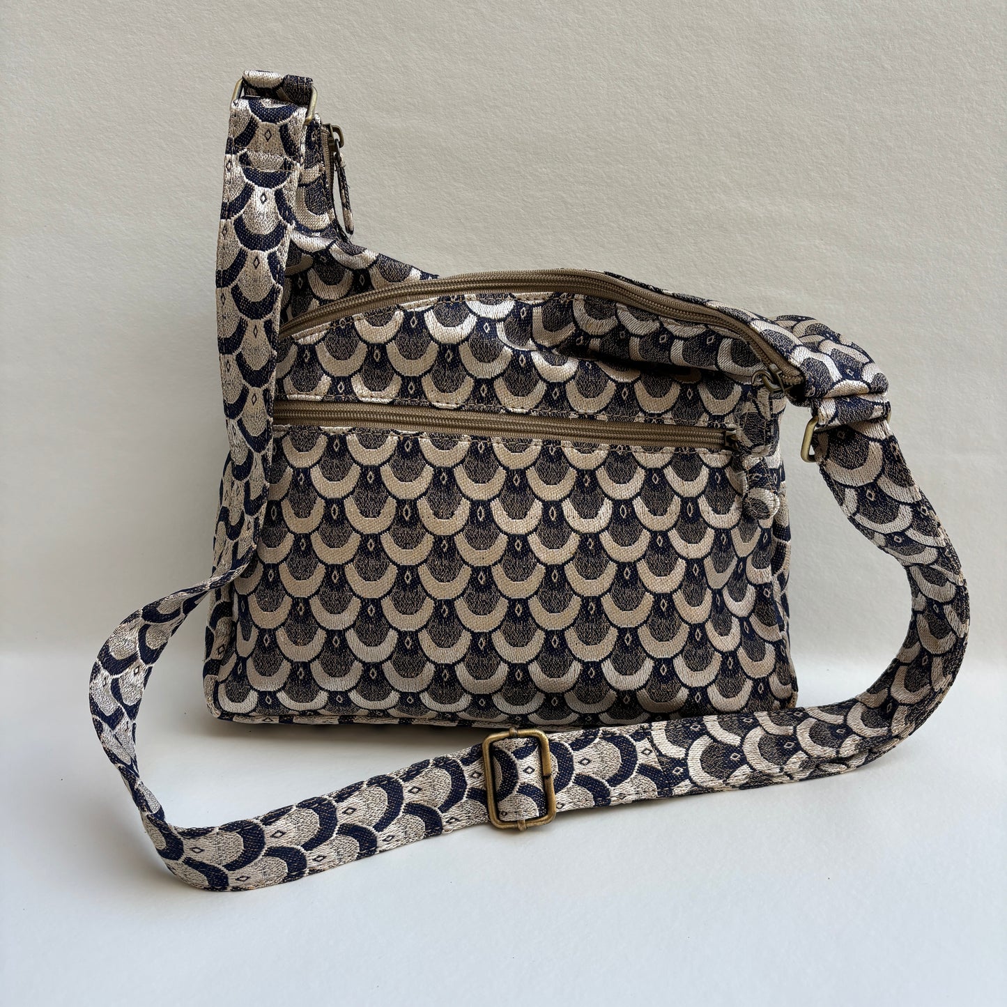 Bolso Bandolera Súper Caomka "Art Déco Midnight" · Pieza Única Núm. 19259