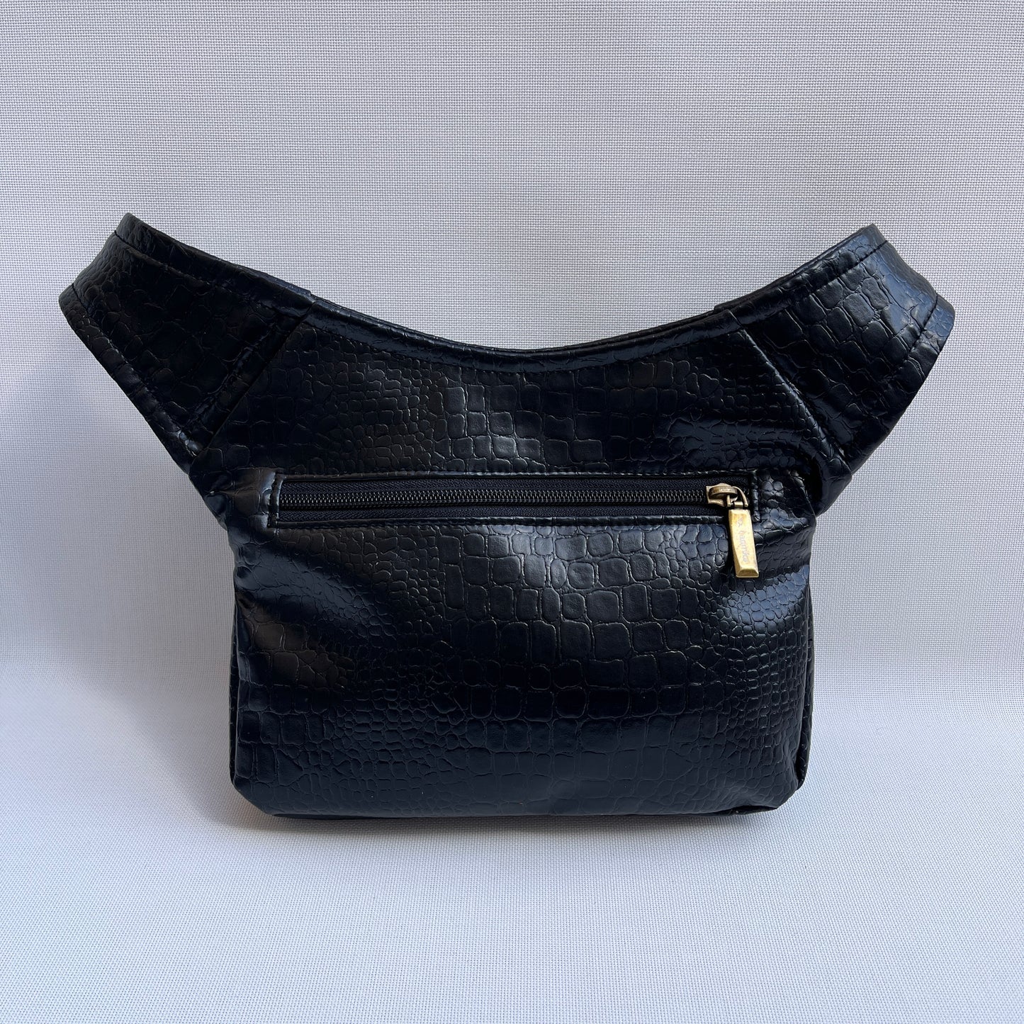 Elegant Black & Old Gold + Bolsillo trasero · Pieza Exclusiva Núm. 15281