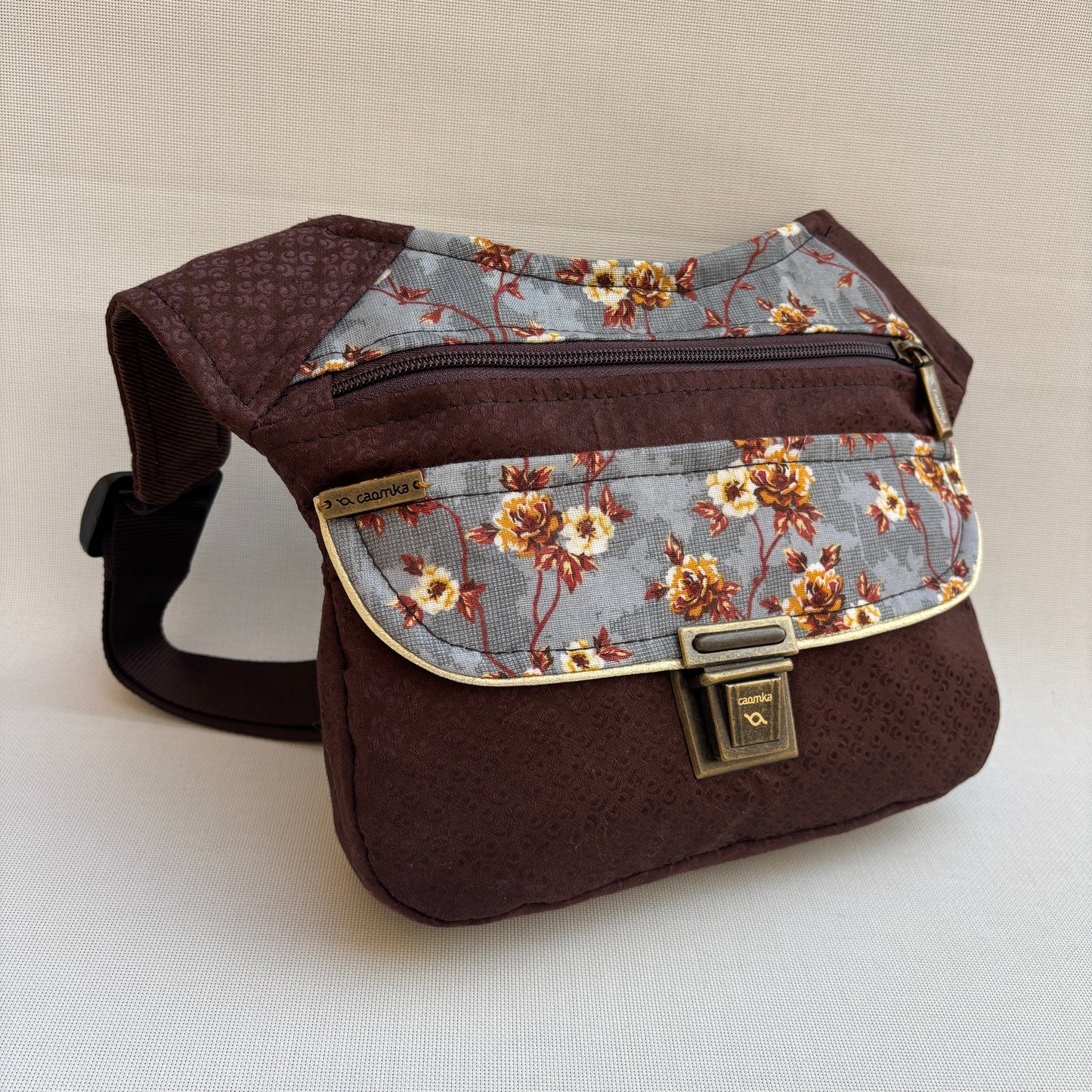 Riñonera "Special Flowers India" · Pieza única Núm. 18466