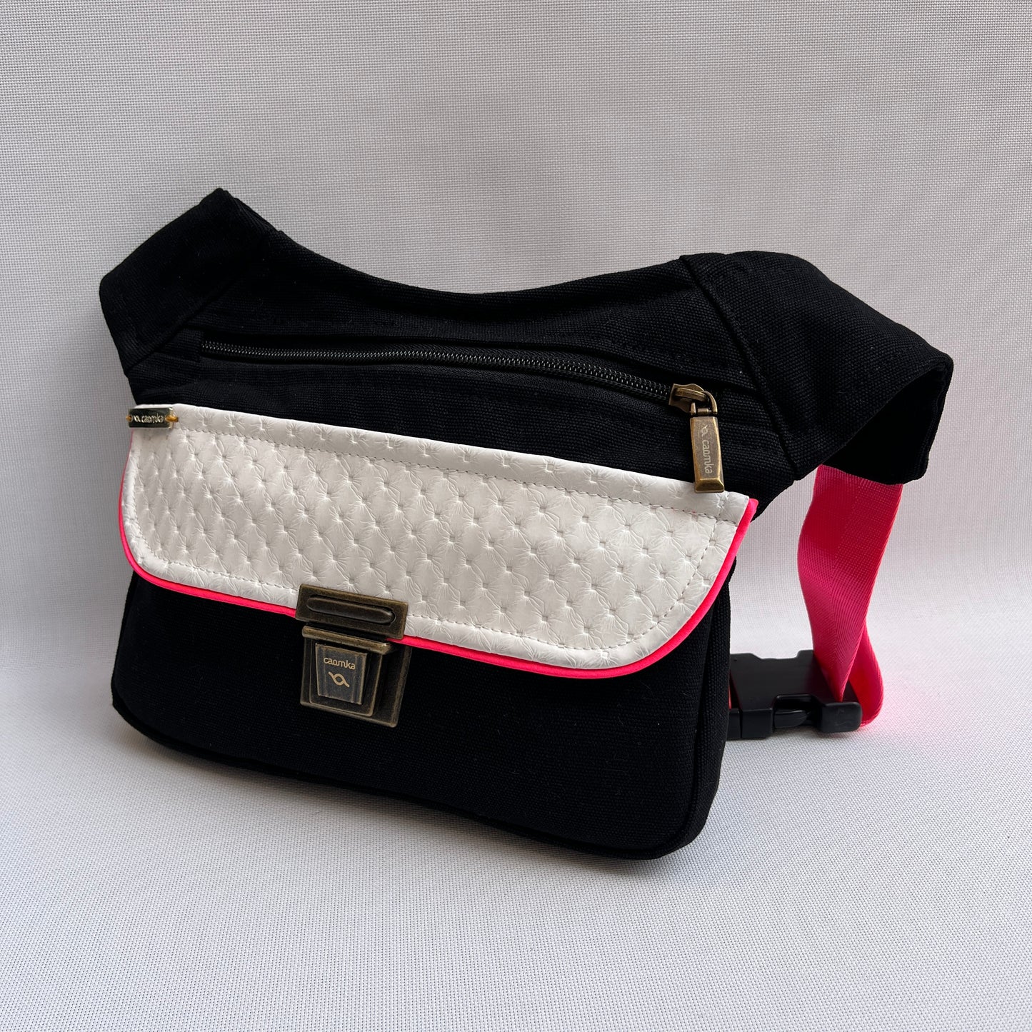 Special Chic Black & White · Pieza Única Núm. 15310