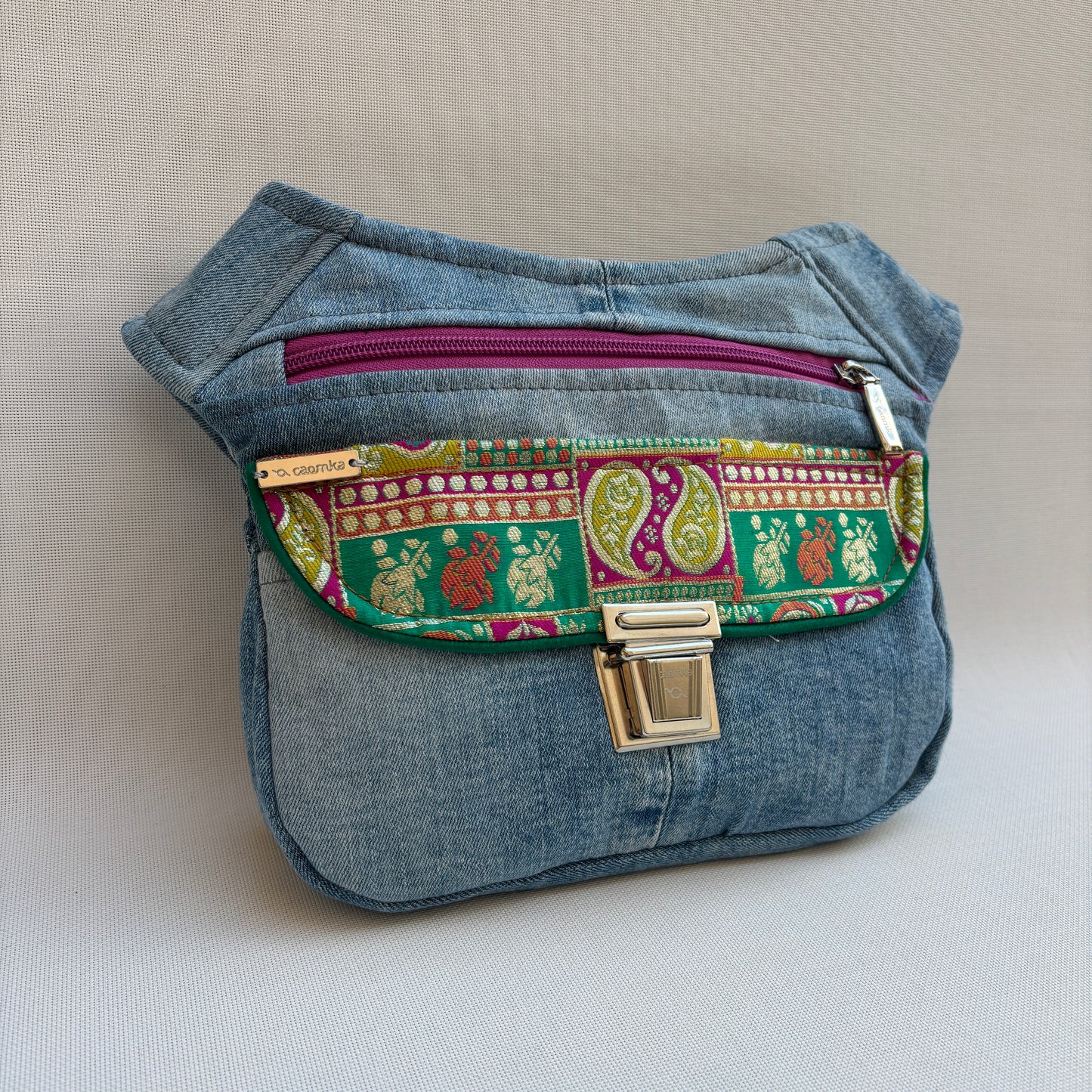 Riñonera “Special ♻️ Jeans Recycled ♻️ ” · Pieza Única Núm. 18441