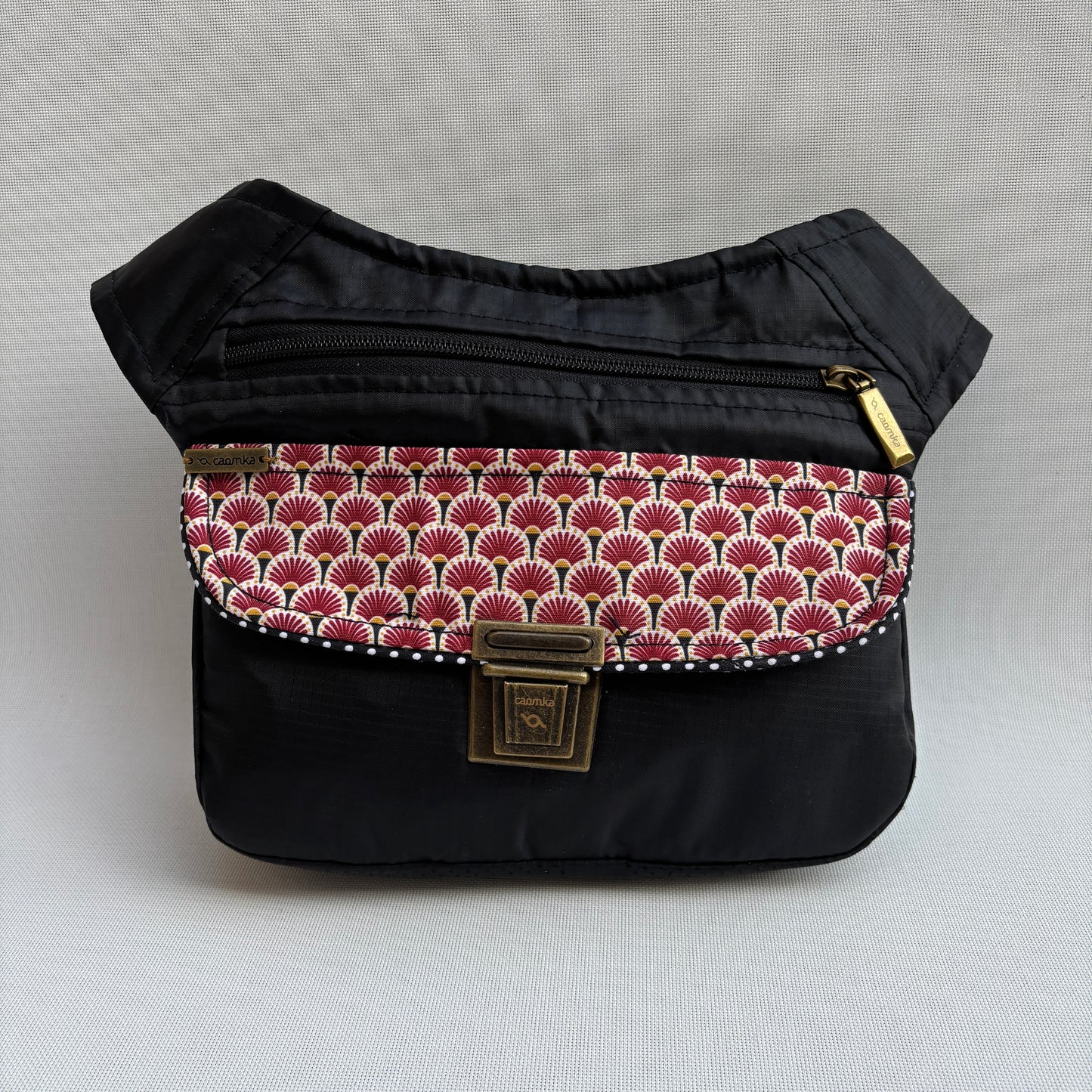 Riñonera "Black Persian" · Impermeable · Pieza Exclusiva Núm. 16927