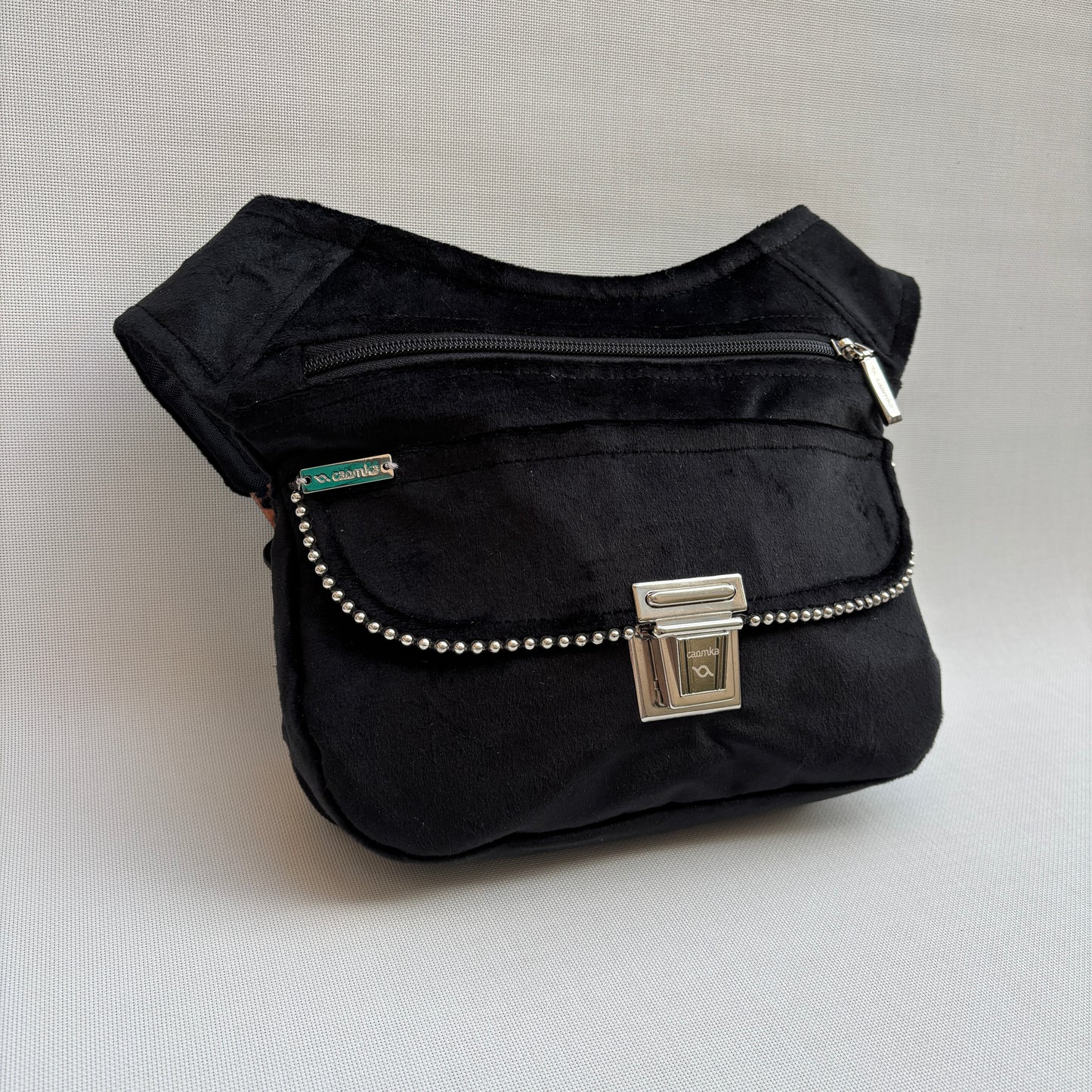 Riñonera "Elegant Black Top" · Terciopelo · Pieza Única Núm. 16916