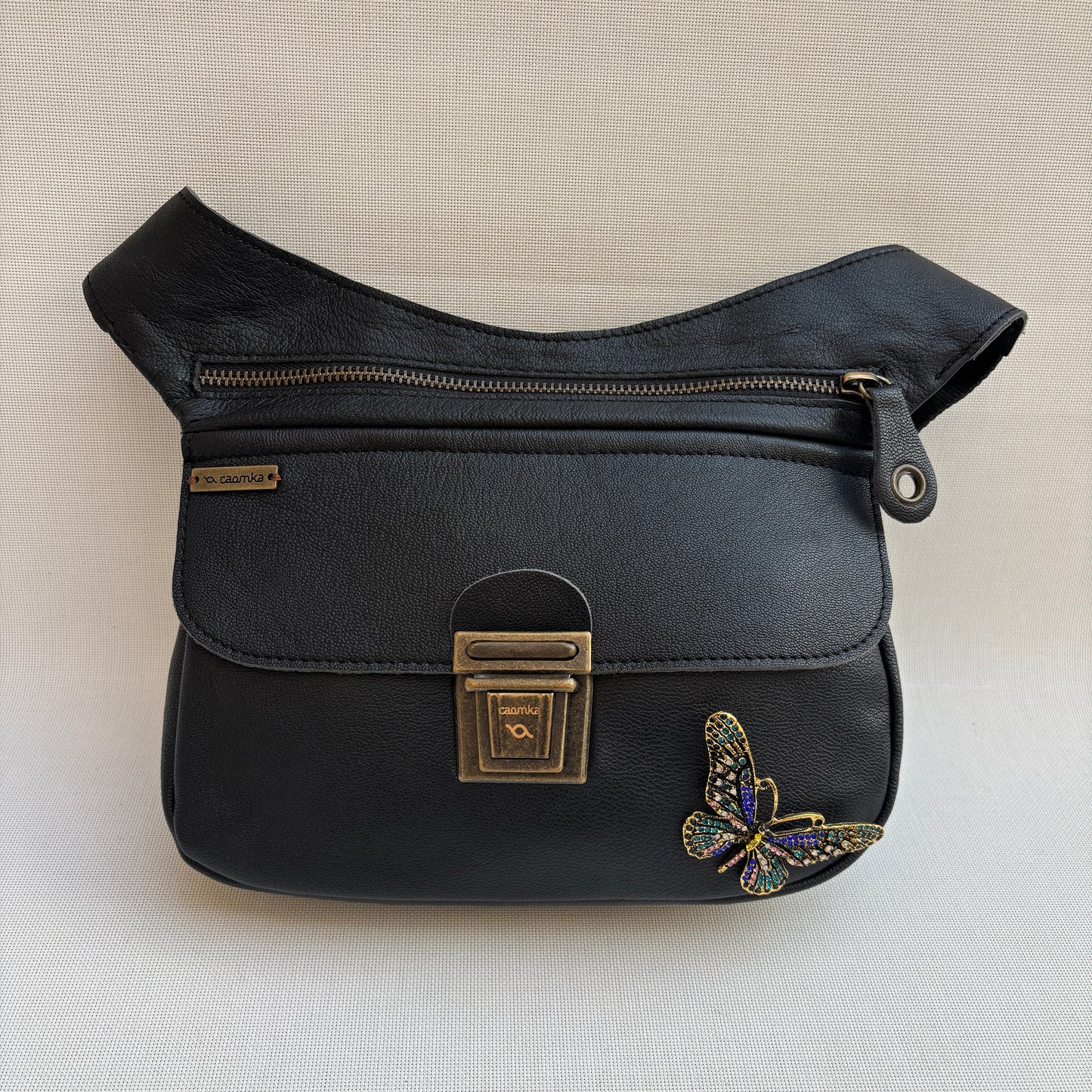 Premium Black & Butterfly · Piel - Cuero · Pieza Única Núm. 18476