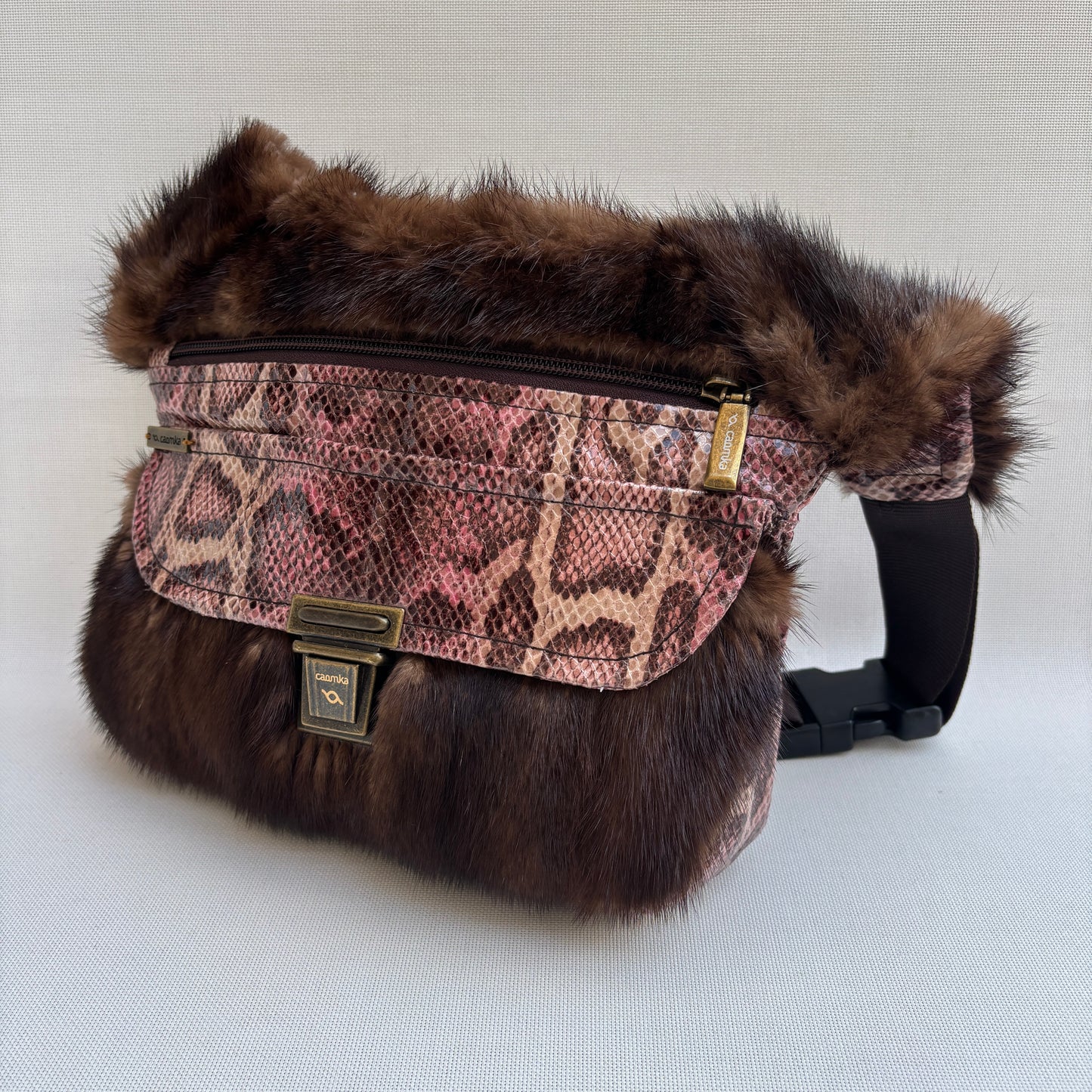Riñonera "Special Animal Print Felina" · Polipiel + Bolsillo trasero · Pieza Única Núm. 18479
