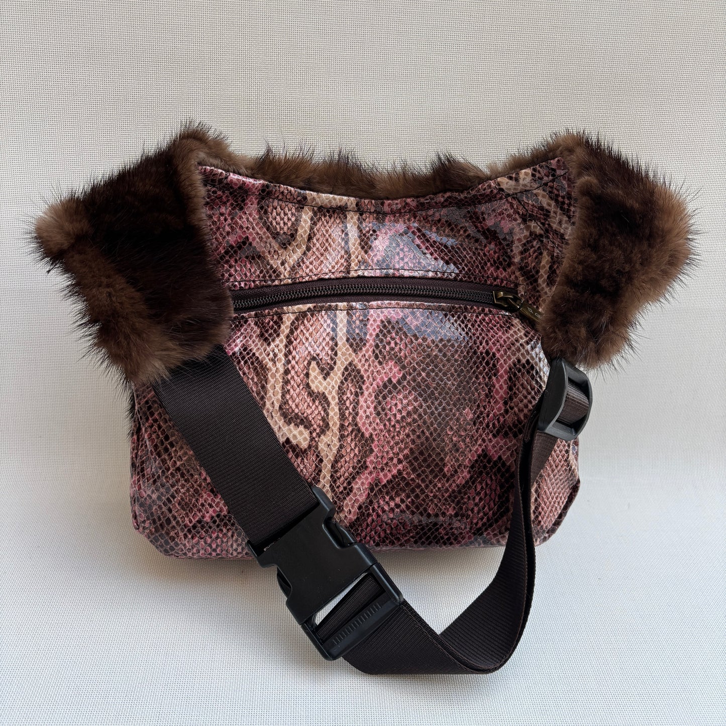 Riñonera "Special Animal Print Felina" · Polipiel + Bolsillo trasero · Pieza Única Núm. 18479