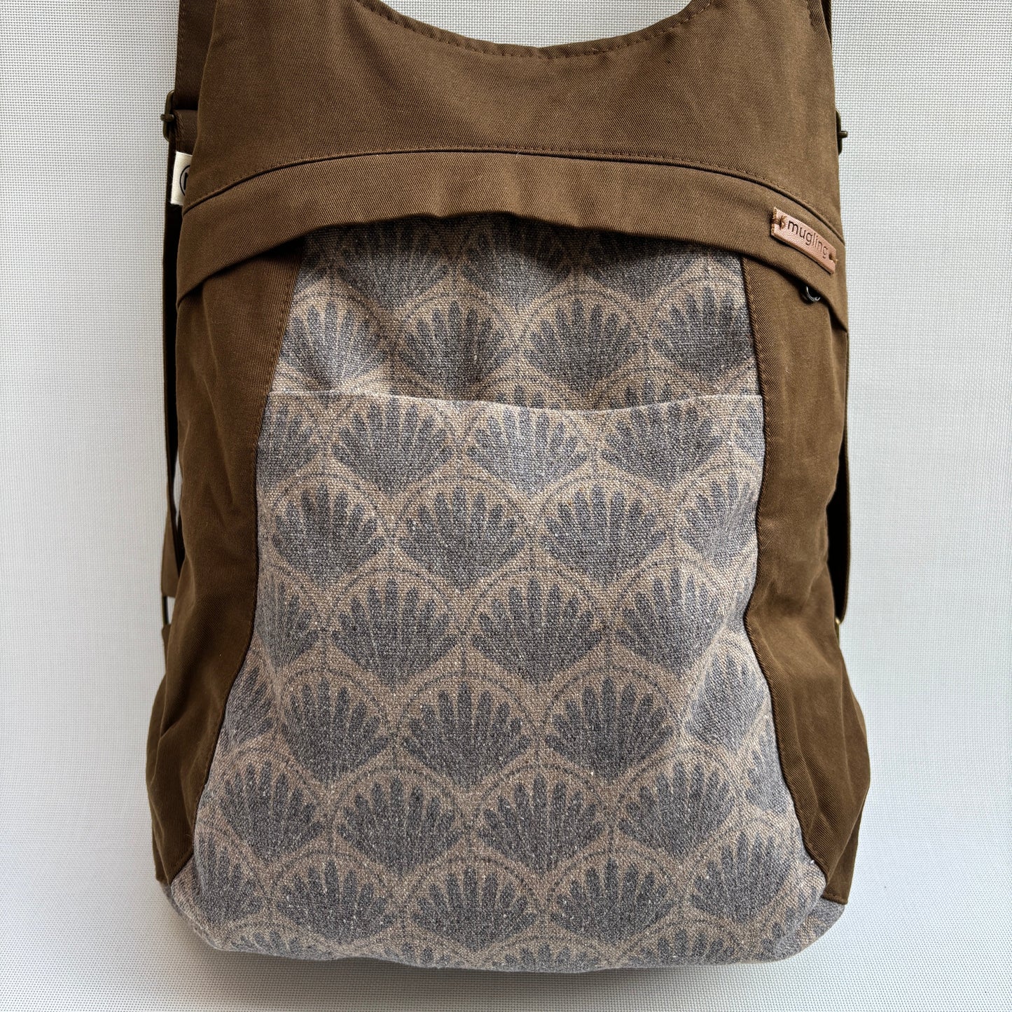 Mochila "Bhaktapur" Camel  · Pieza 16920