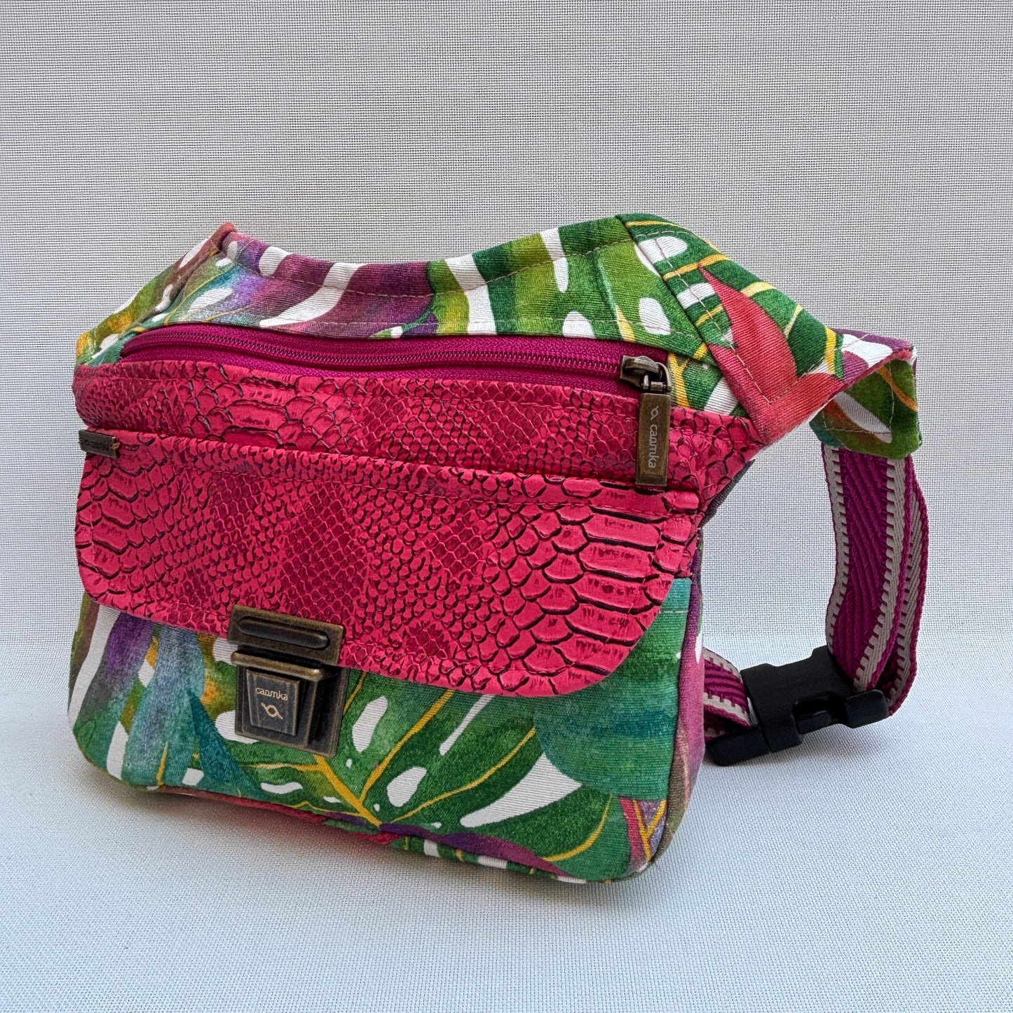 Riñonera "Special Jungle Top" · Pieza Única Núm. 17800