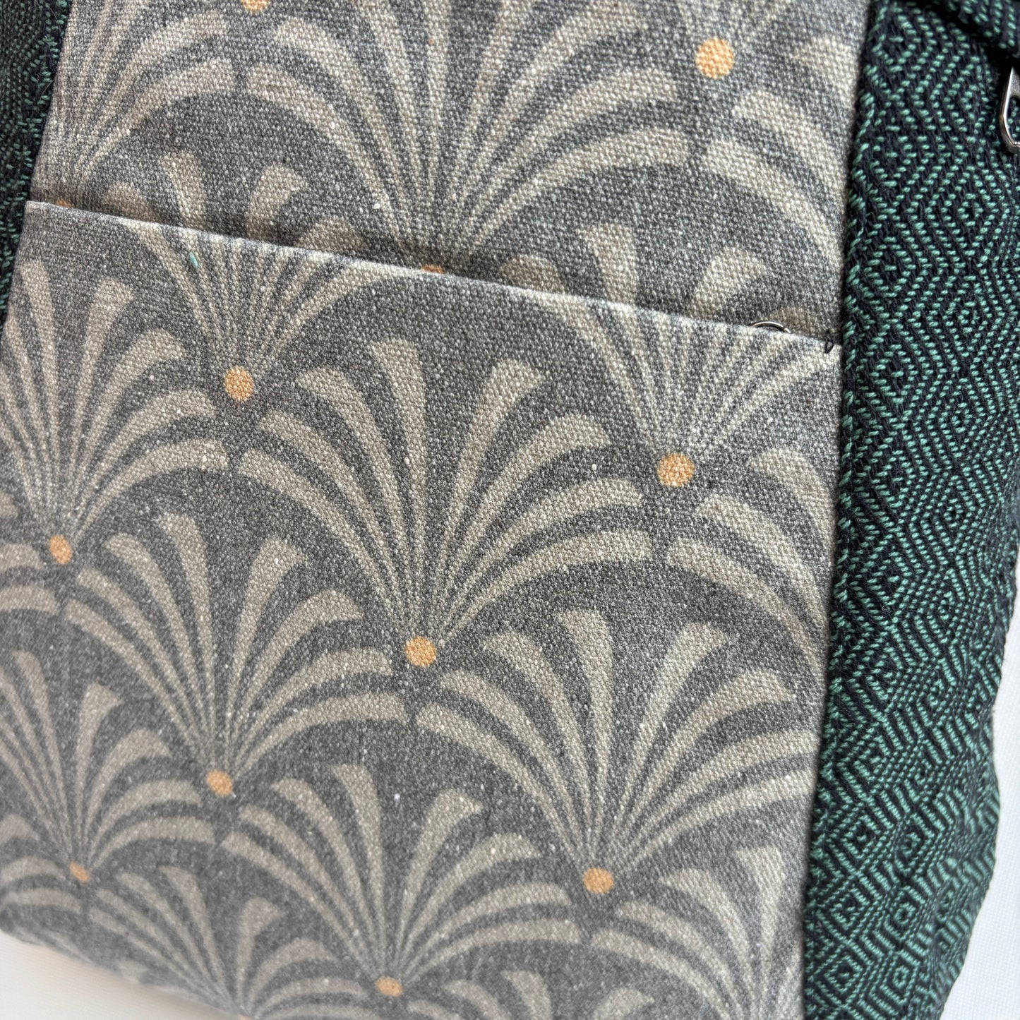 Mochila "Bhaktapur" Verde · Pieza 16922