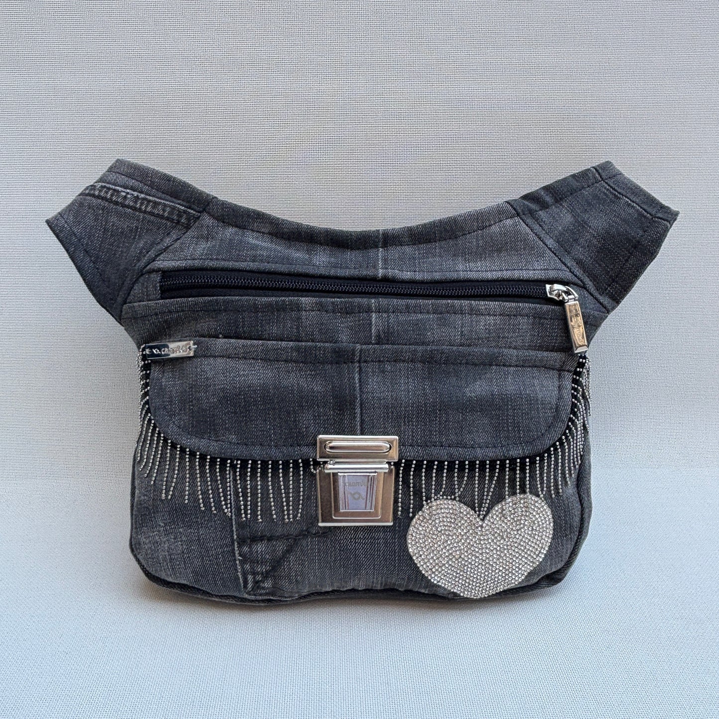 Riñonera "Special ♻️ Jeans Recycled ♻️ Top + Bolsillo trasero con cremallera · Pieza Única Núm. 17822