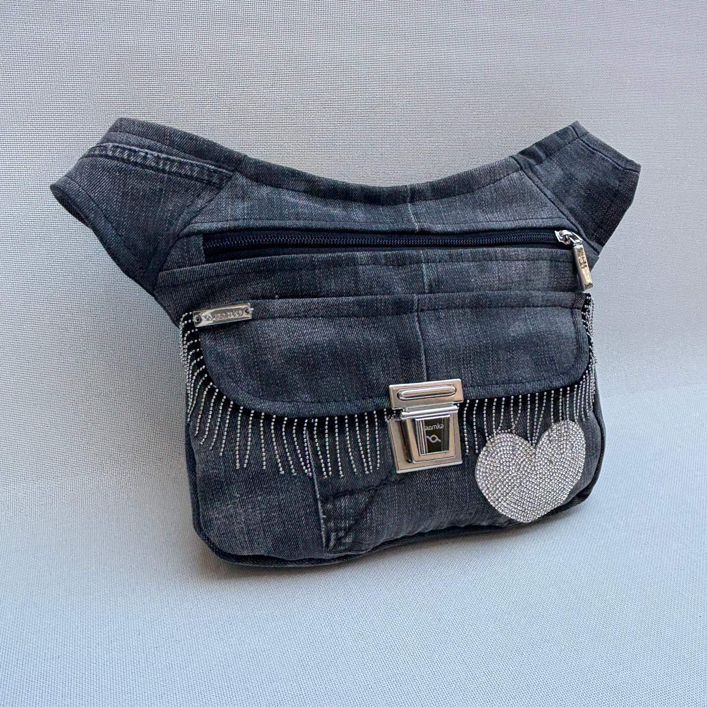 Riñonera "Special ♻️ Jeans Recycled ♻️ Top + Bolsillo trasero con cremallera · Pieza Única Núm. 17822