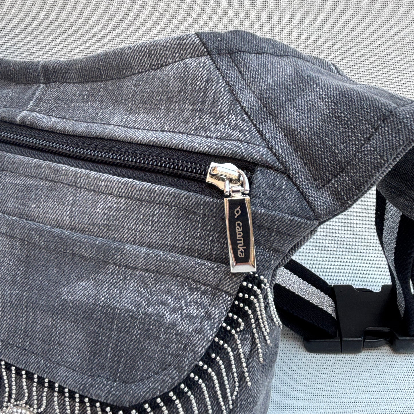 Riñonera "Special ♻️ Jeans Recycled ♻️ Top + Bolsillo trasero con cremallera · Pieza Única Núm. 17822