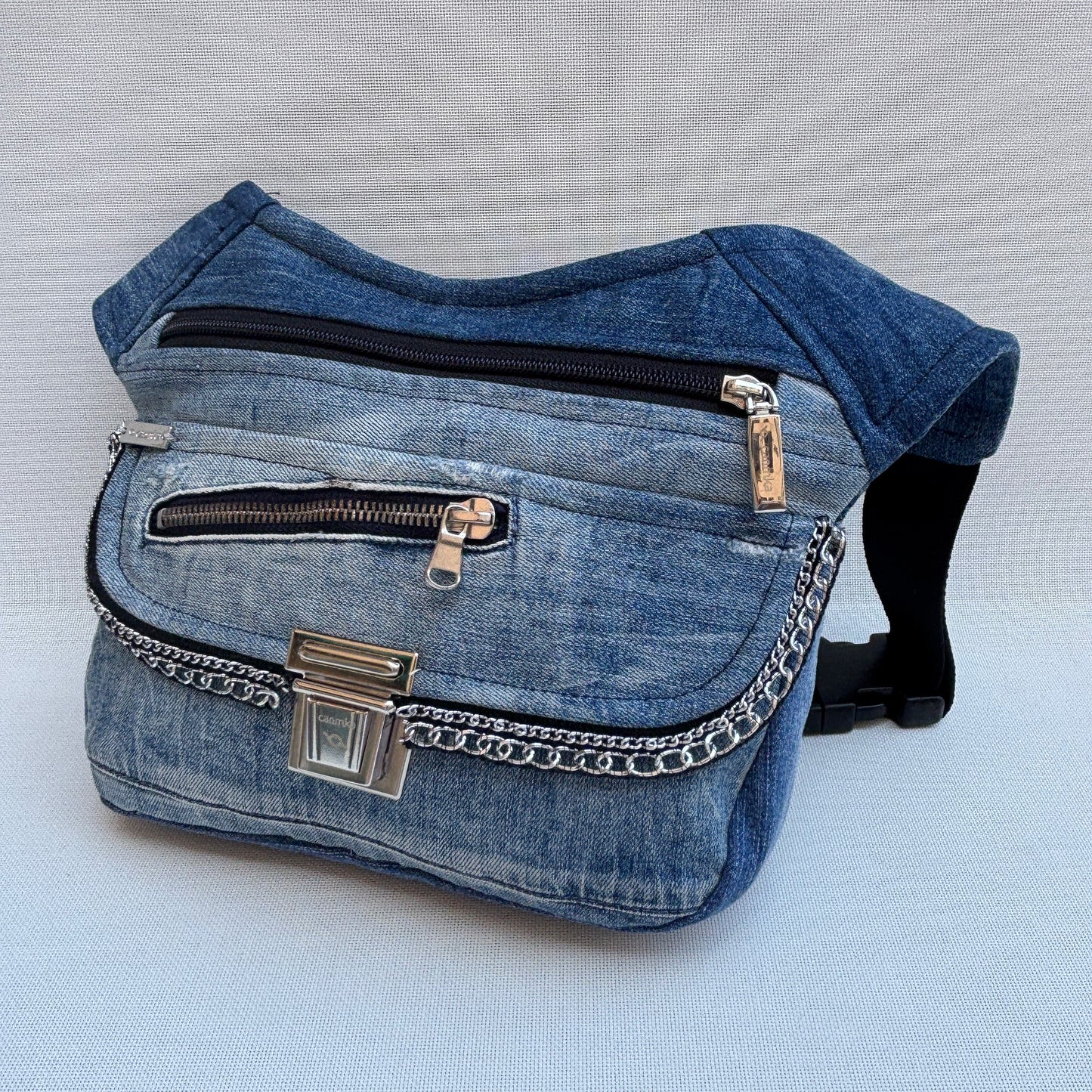 Riñonera "Special ♻️ Jeans Recycled ♻️ Súper Top + Bolsillo trasero con doble cremallera · Pieza Única Núm. 17823
