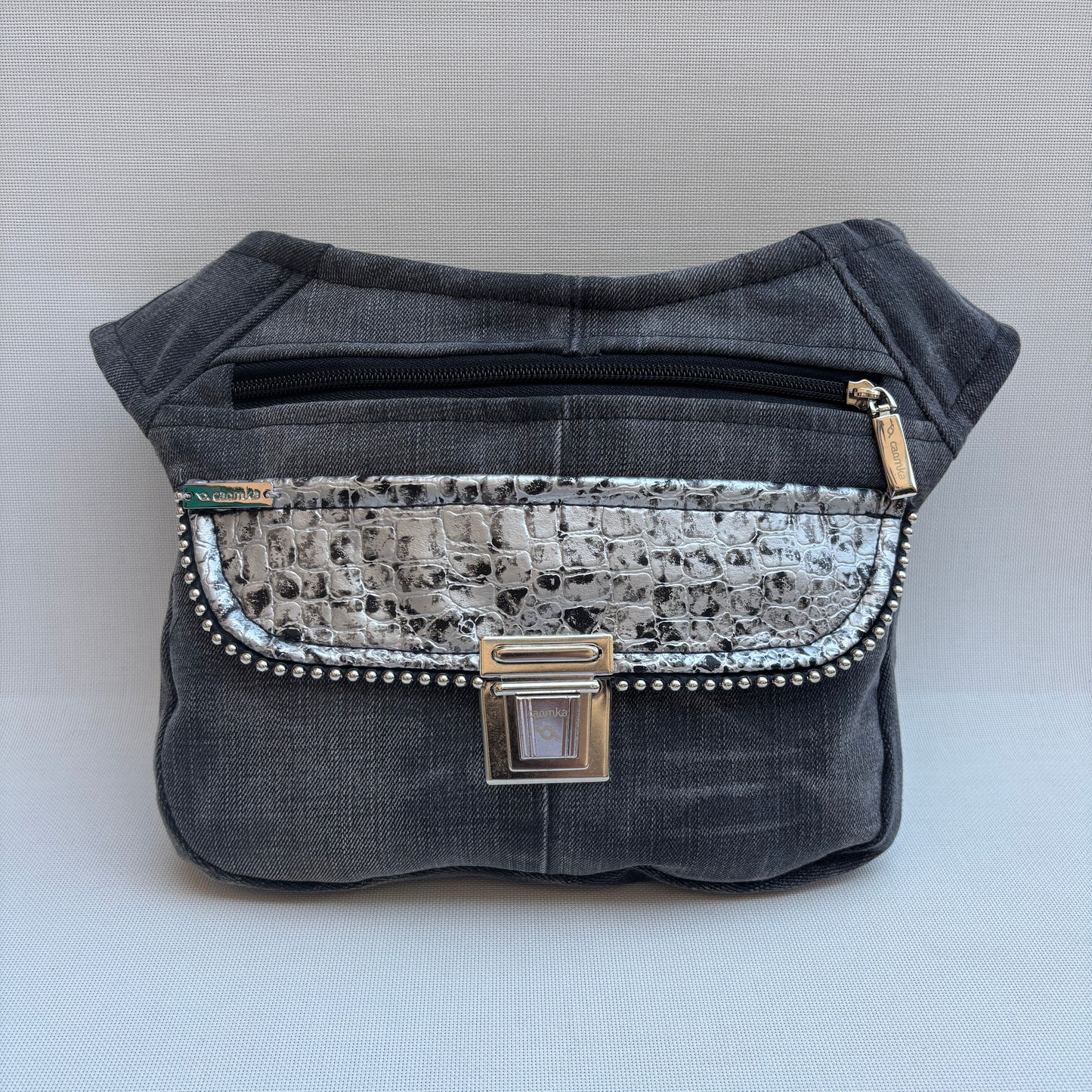 Riñonera "Special ♻️ Jeans Recycled ♻️ · Pieza Única Núm. 17825