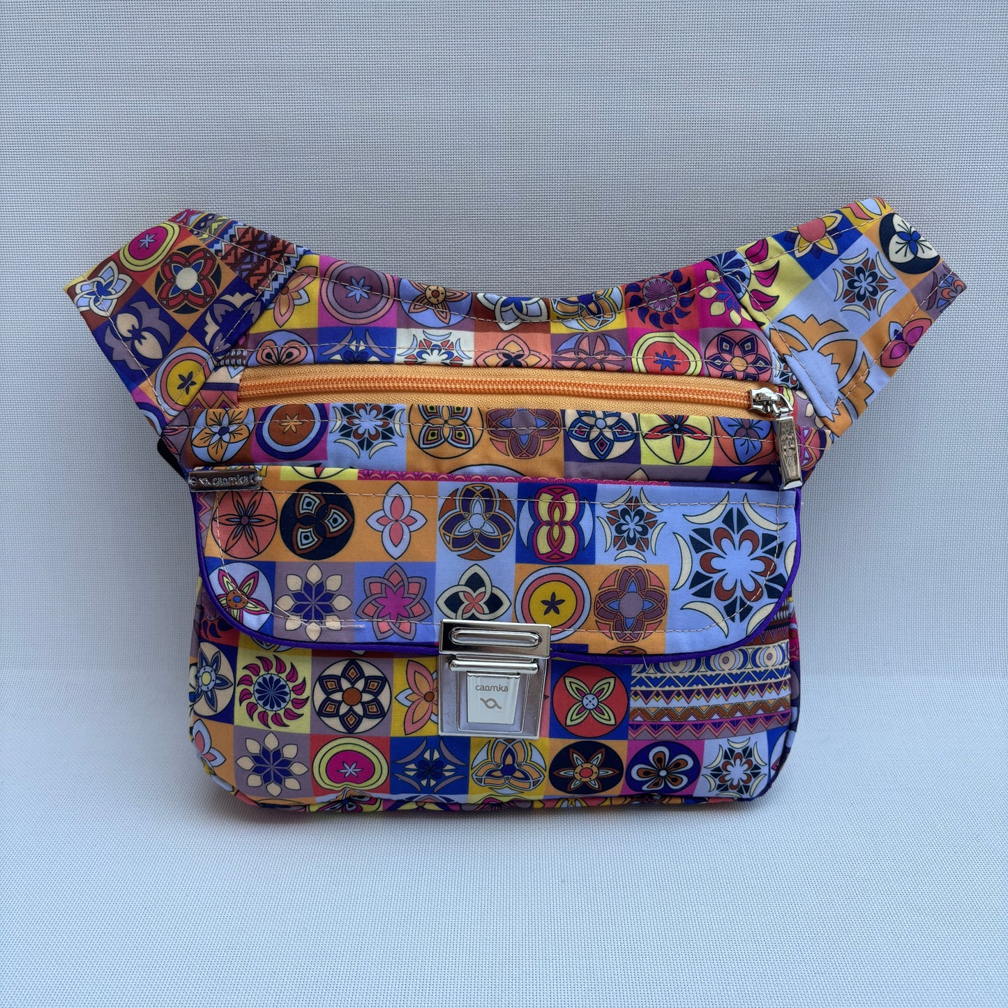 Riñonera "Special Mandalas Vintage Top" · Pieza Única Núm. 17813