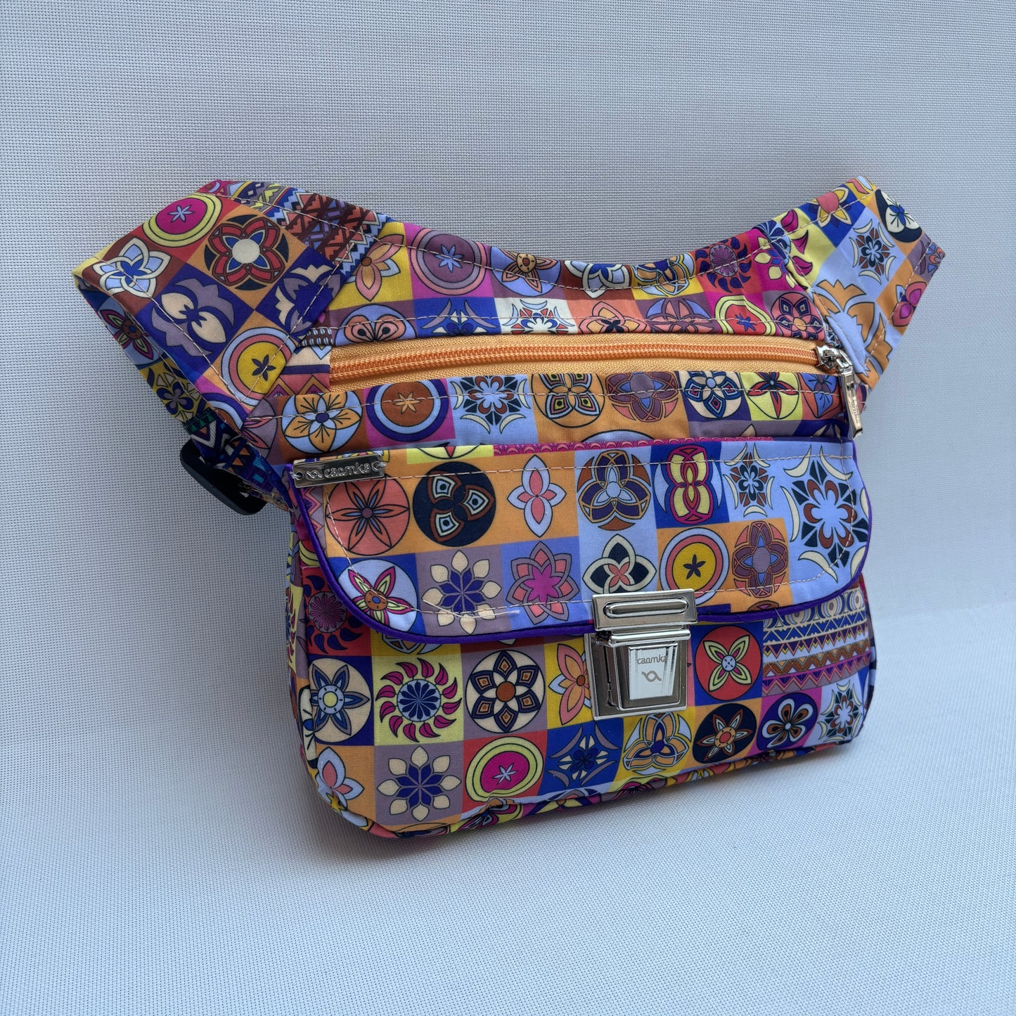 Riñonera "Special Mandalas Vintage Top" · Pieza Única Núm. 17813
