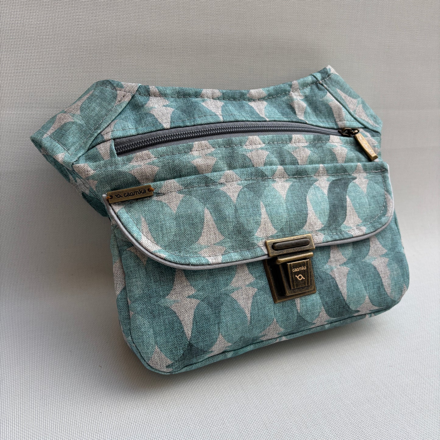 Riñonera "Ocean Waves" · Impermeable · Pieza Única Núm. 18706