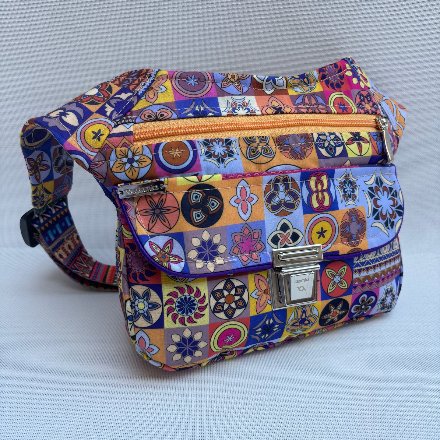 Riñonera "Special Mandalas Vintage Top" · Pieza Única Núm. 17813
