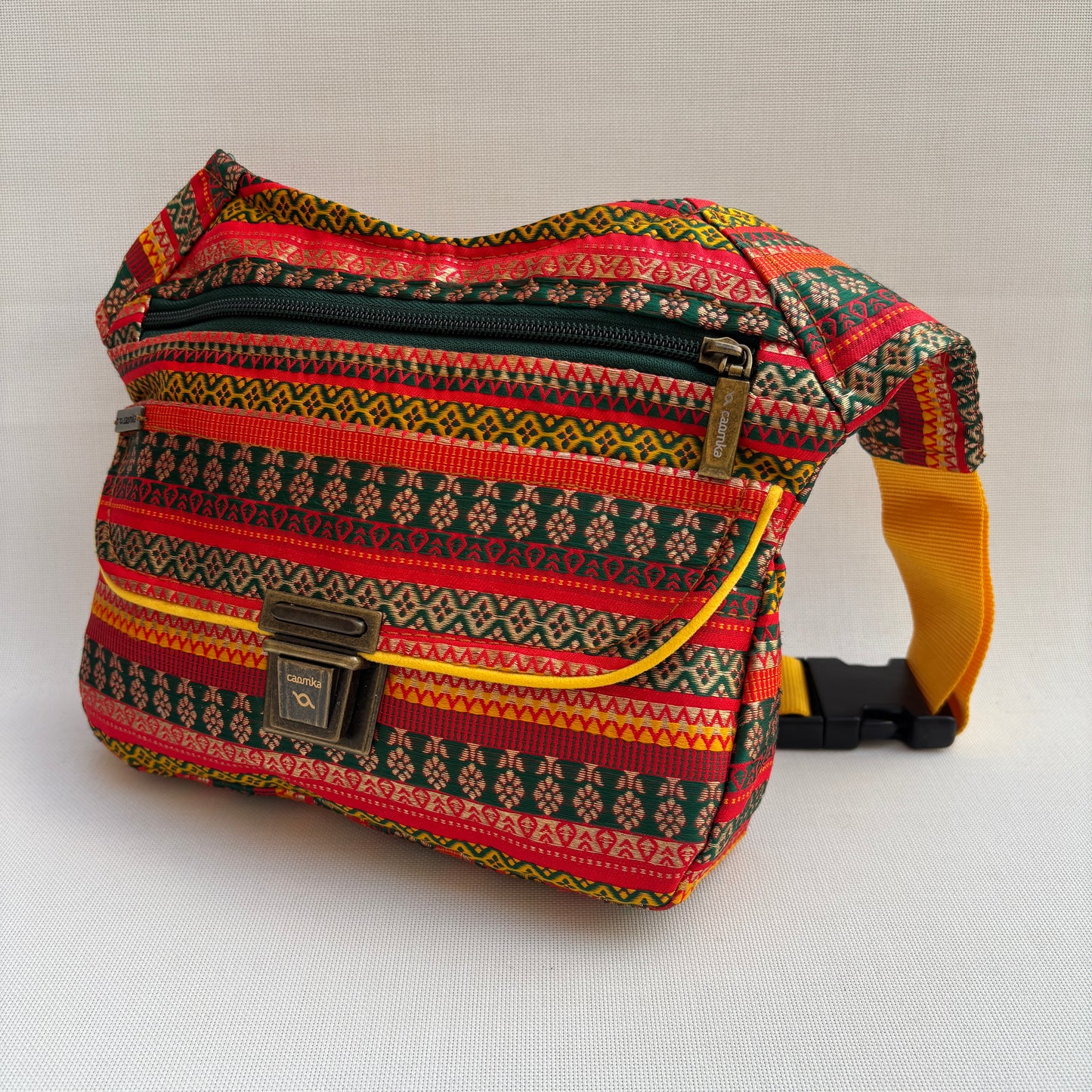 Riñonera "Special India Energy" + Bolsillo trasero · Pieza Única Núm. 18612