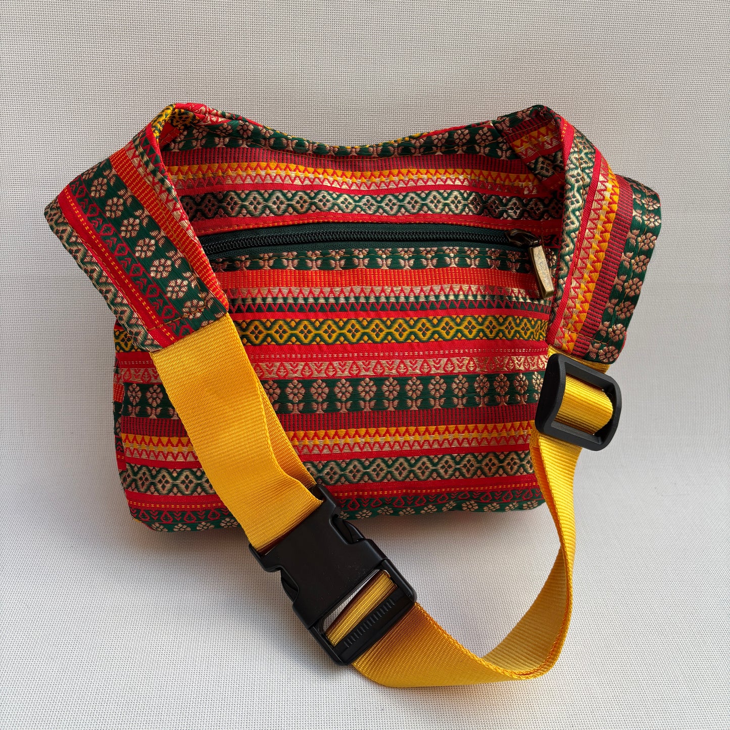 Riñonera "Special India Energy" + Bolsillo trasero · Pieza Única Núm. 18612