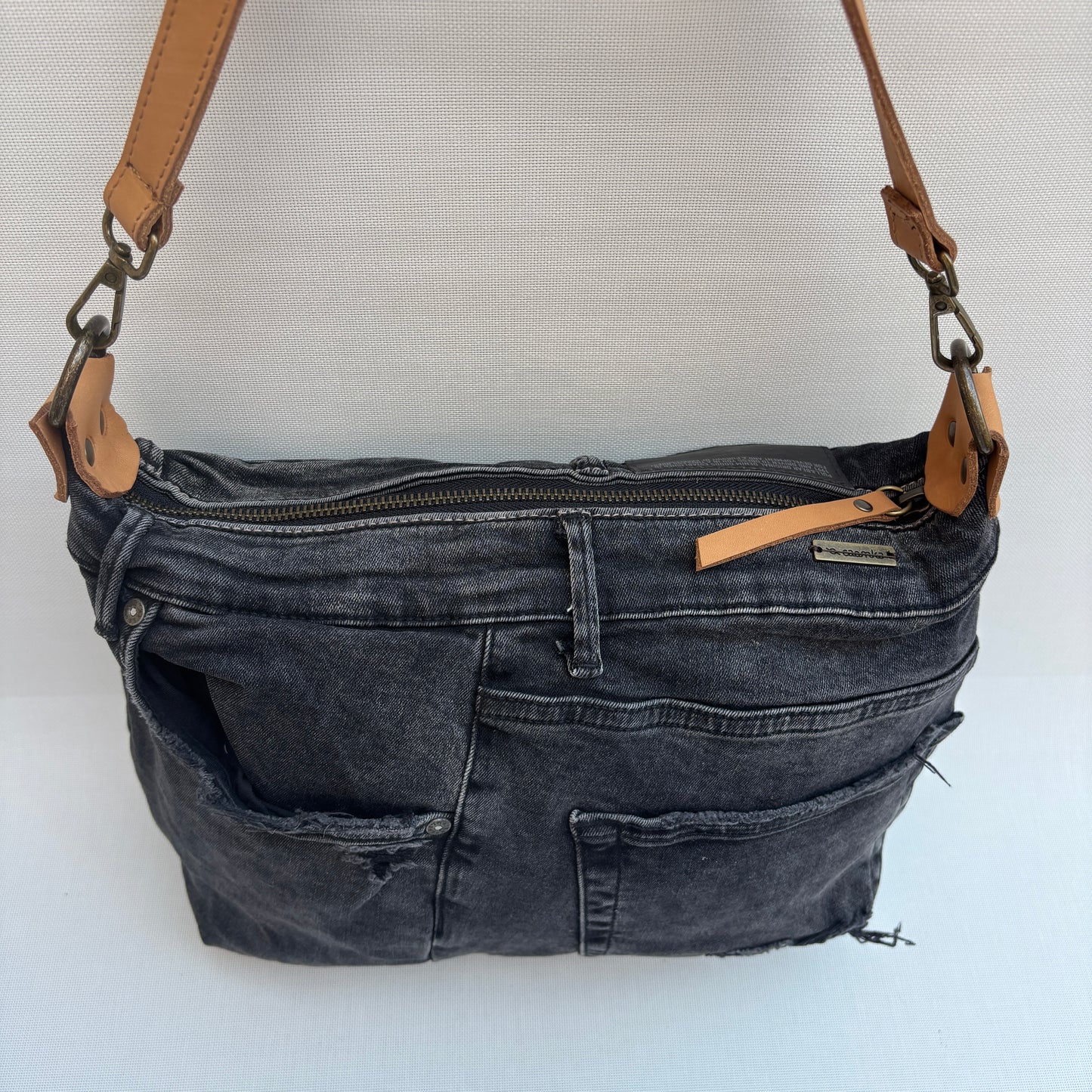 Bolso, bandolera vaquero · Multifunción · ♻️ Jeans Recycled ♻️ · Pieza Única Núm. 17779