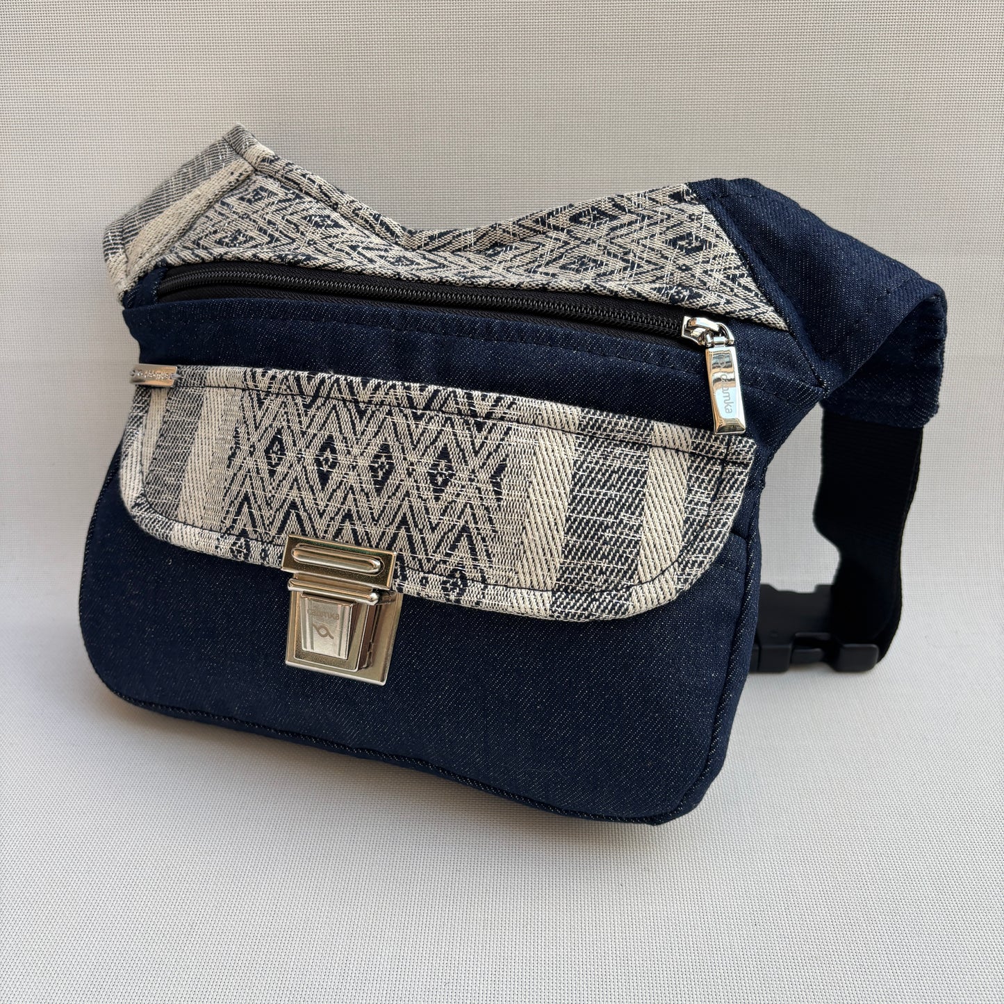 Riñonera "Elegant Jeans India" · Pieza Única Núm. 18705