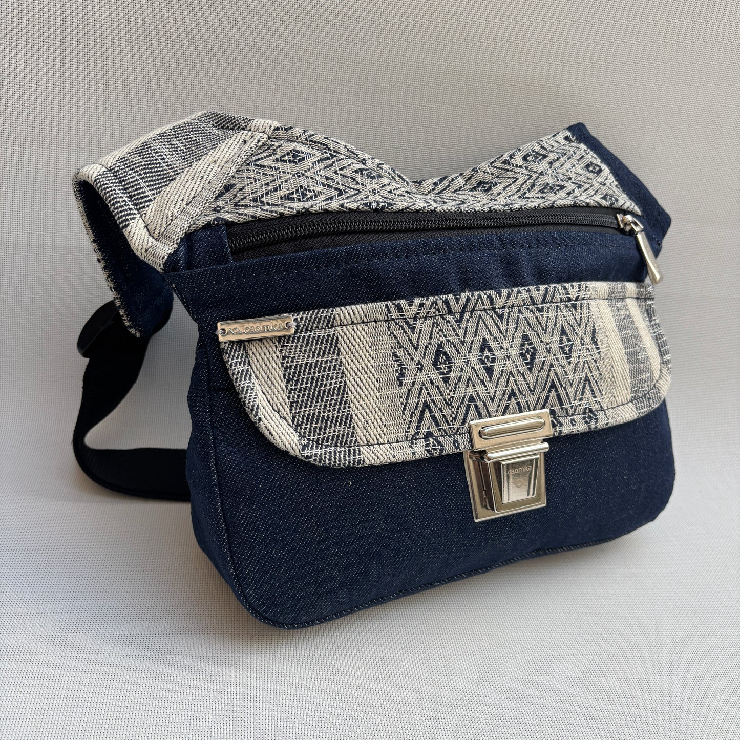 Riñonera "Elegant Jeans India" · Pieza Única Núm. 18705