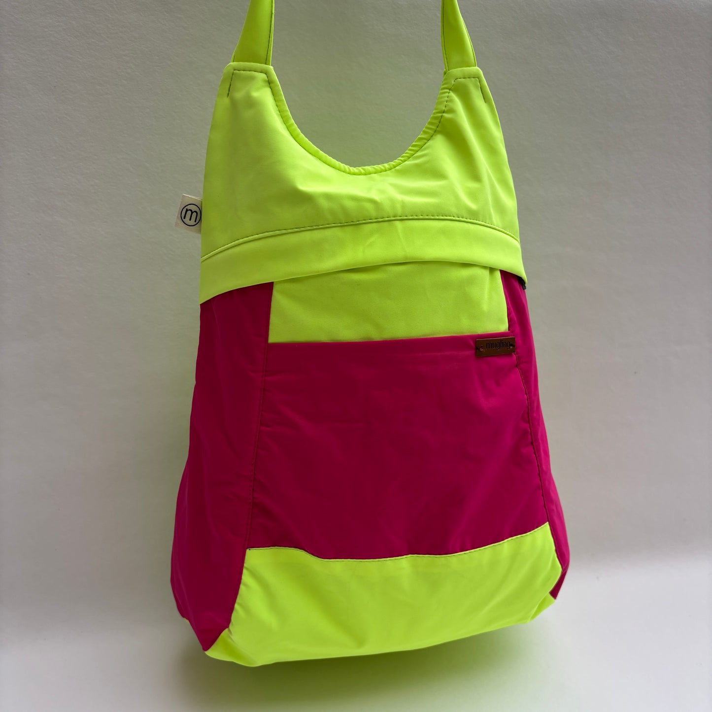 Mochila "Bhaktapur" Verde Fluor + Rosa Fluor · Pieza Exclusiva 19386