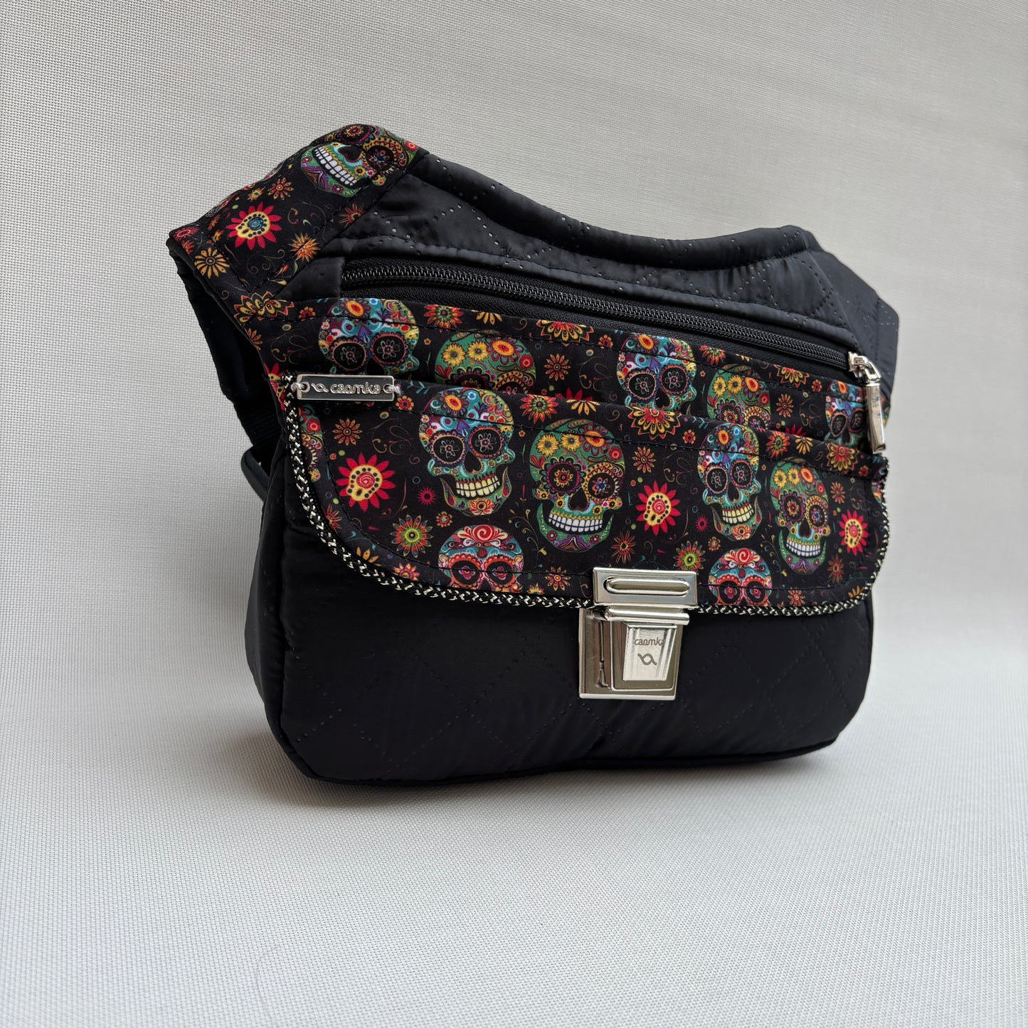 Riñonera "Special Elegant Skulls" + Bolsillo trasero · Pieza Única Núm. 16964