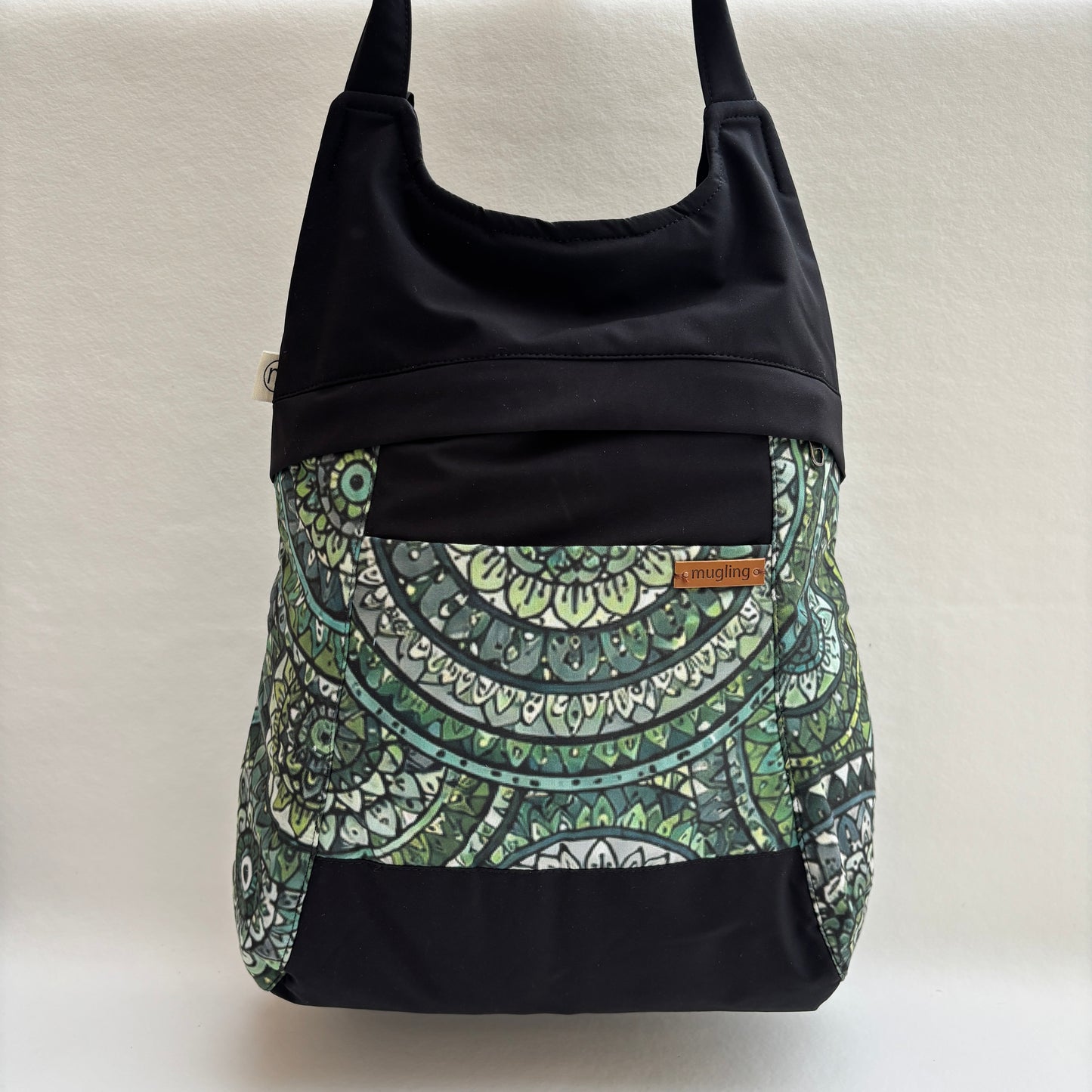 Mochila Impermeable "Bhaktapur" Mandalas · Pieza Exclusiva 19426
