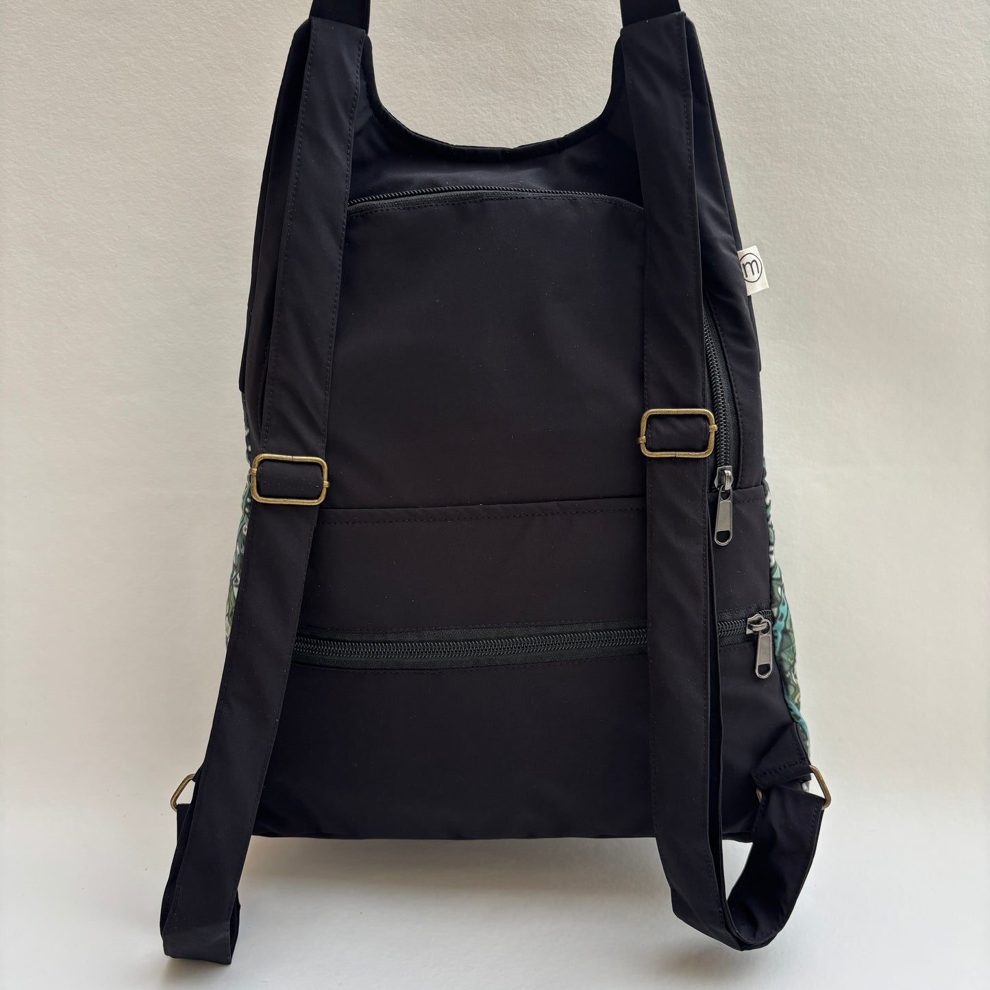 Mochila Impermeable "Bhaktapur" Mandalas · Pieza Exclusiva 19426