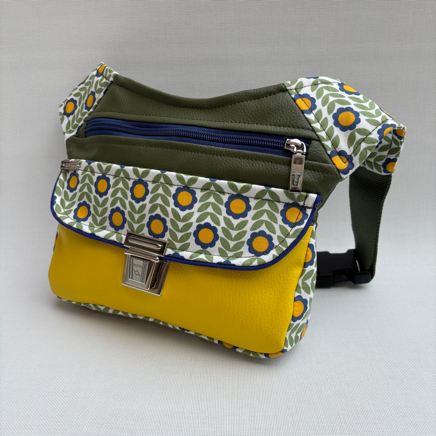 Riñonera "Vintage Green" + Bolsillo trasero · Polipiel · Pieza Única Núm. 16957