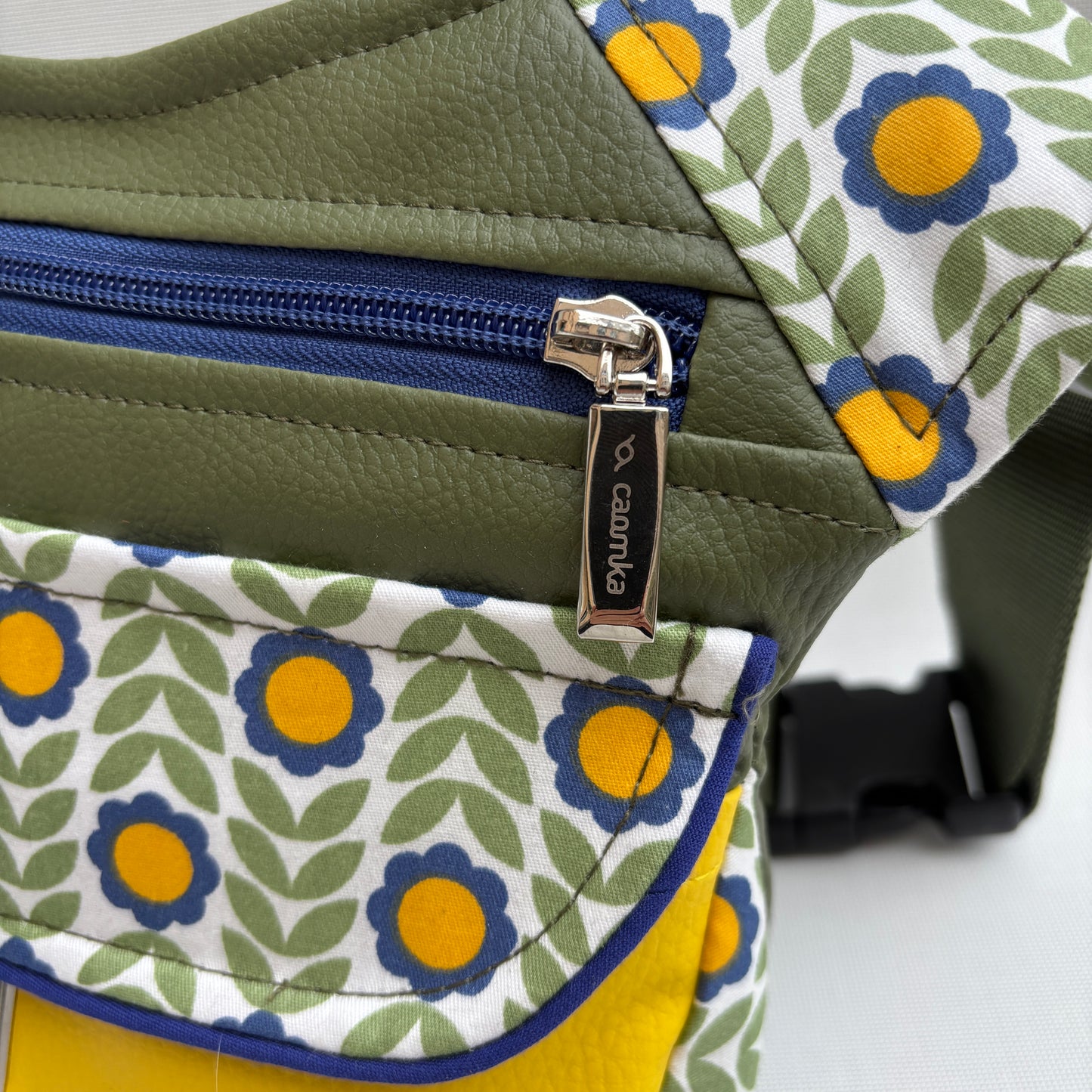 Riñonera "Vintage Green" + Bolsillo trasero · Polipiel · Pieza Única Núm. 16957