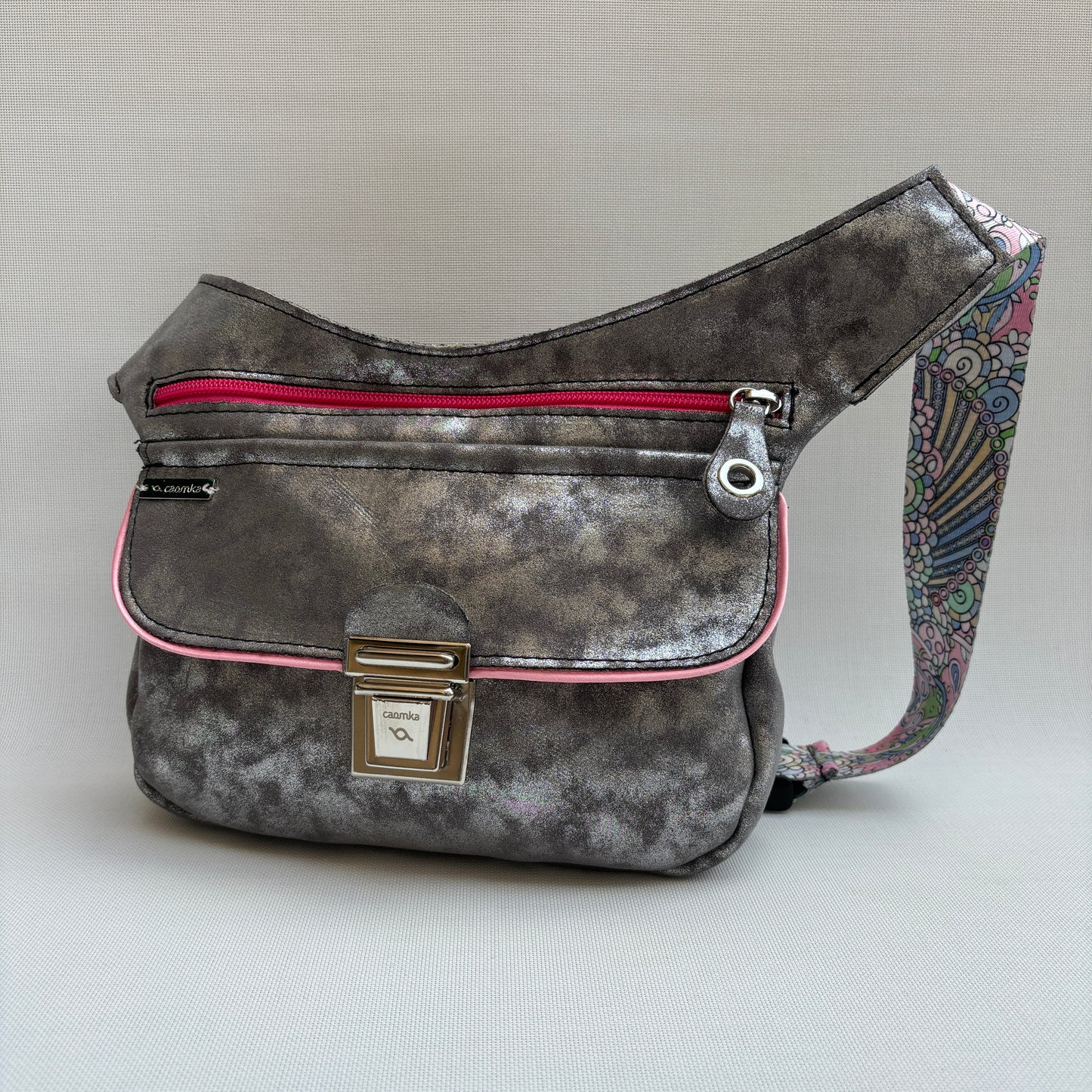 Metal Silver Elegant + Bolsillo trasero · Pieza Única Núm. 16182