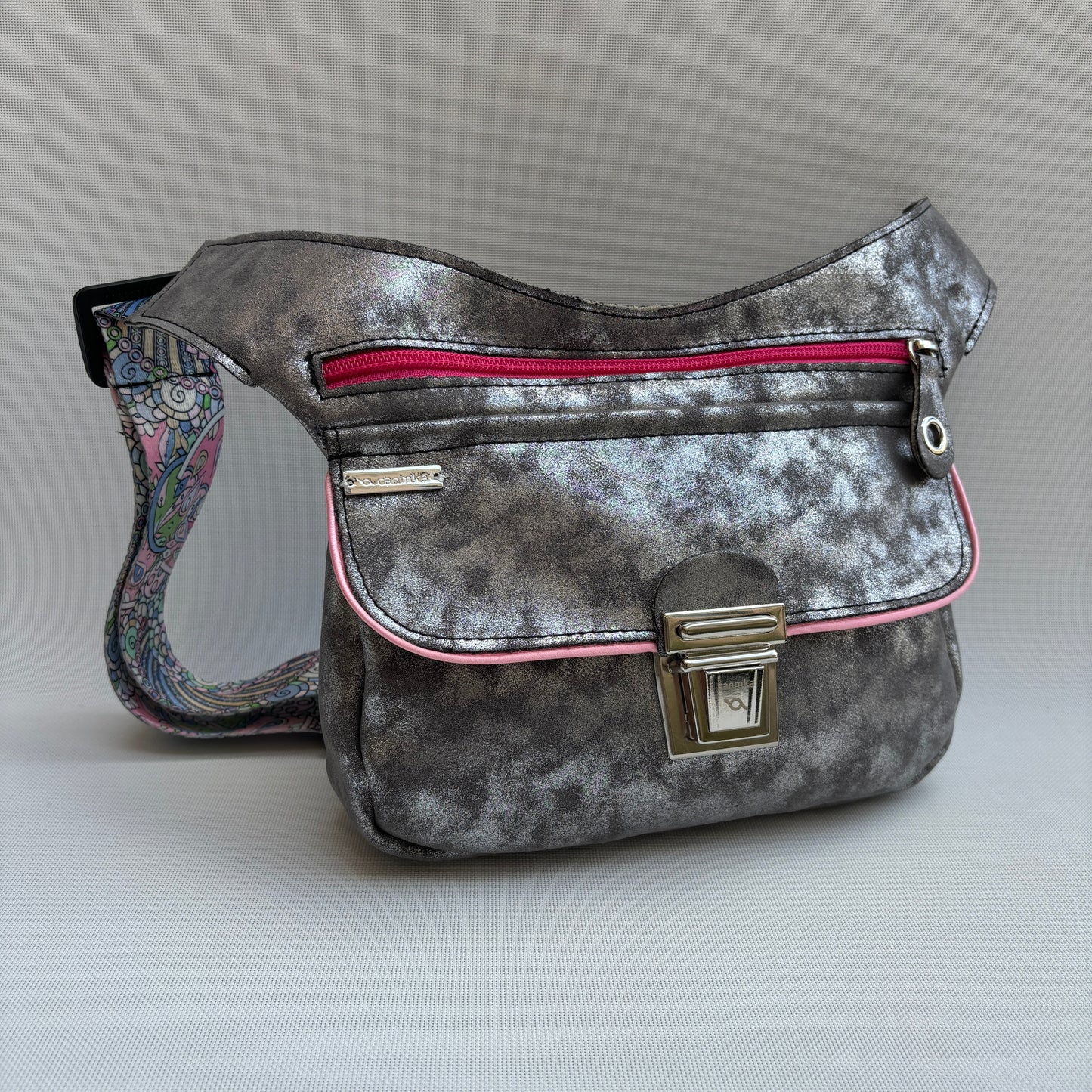 Metal Silver Elegant + Bolsillo trasero · Pieza Única Núm. 16182