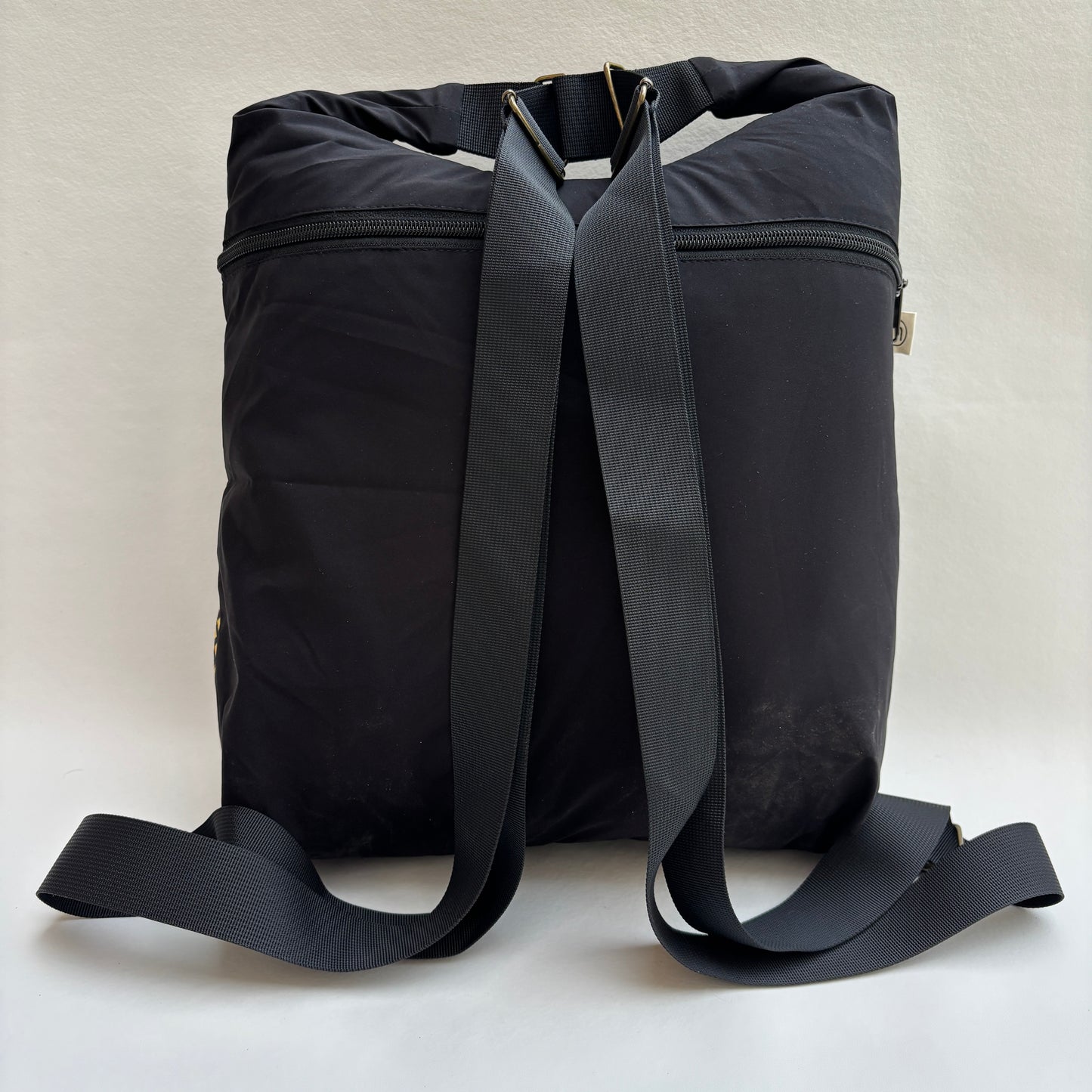 Mochila - Bolso - Tote Bag Impermeable · Multifunción · "Nepal" Mandala Colors · Súper ligera · Pieza Núm. 19485