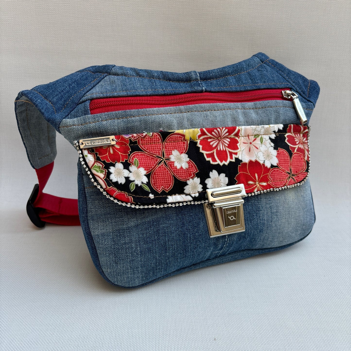 Special Japanese Flowers ♻️ Jeans Recycled ♻️ + Bolsillo trasero · Pieza Única Núm. 16195
