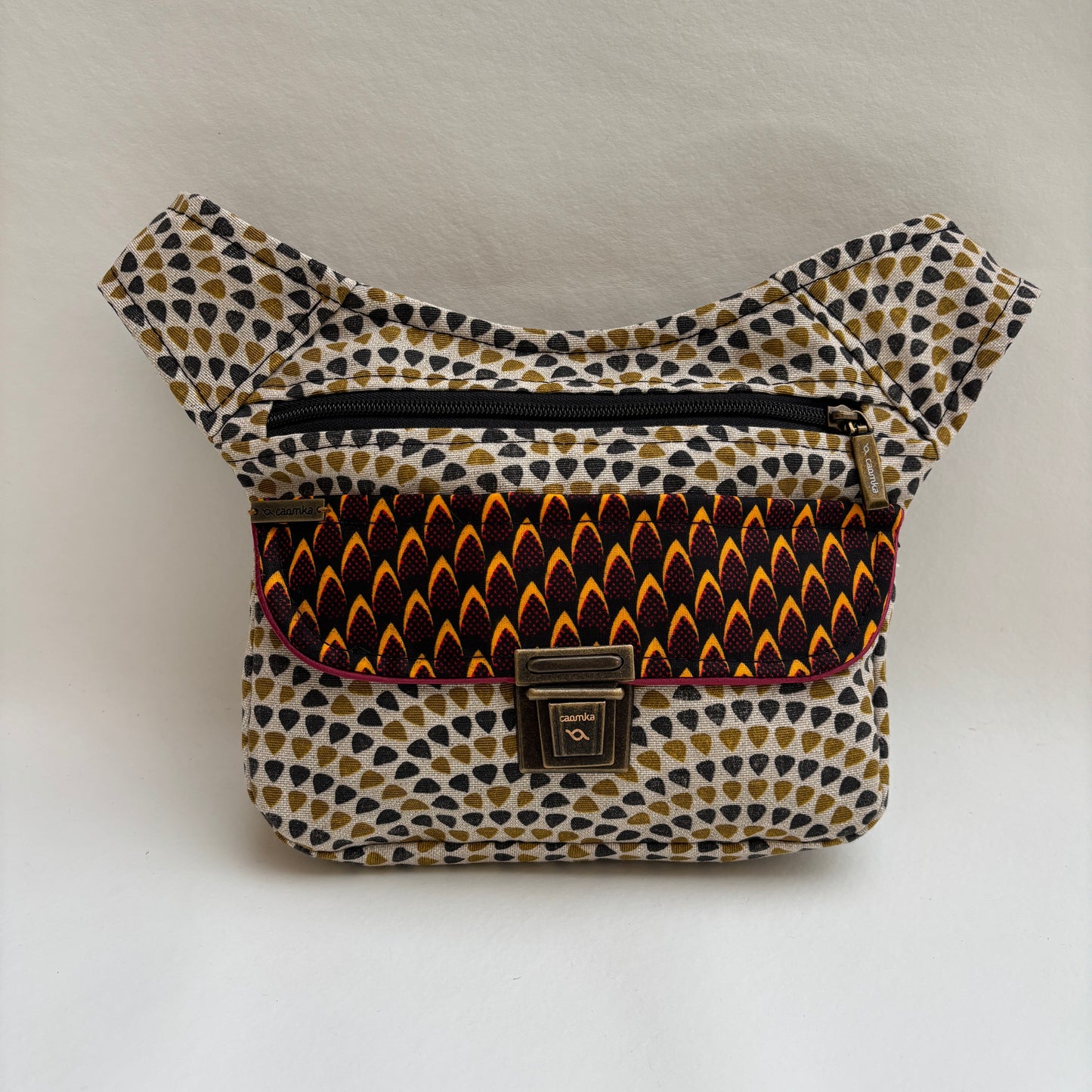 Riñonera "Special Africa" + Bolsillo trasero · Pieza Única Núm. 19442